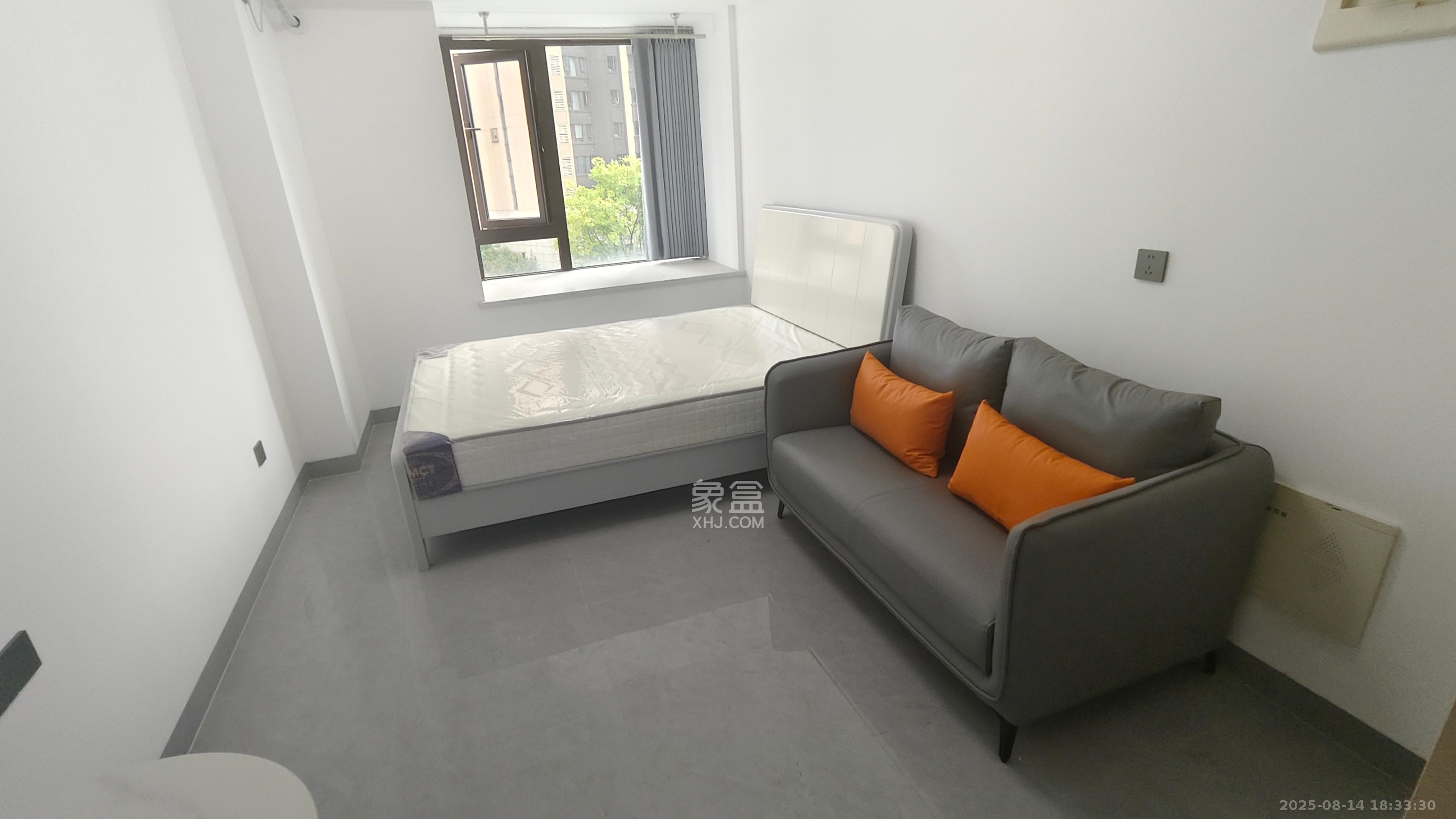 保利海德公园 1室1厅1卫 1800.0元/月 保利海德公园 1室1厅1卫 1800.0元/月室内图