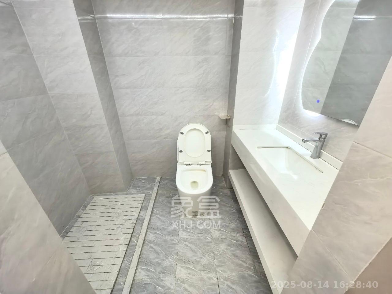 万润时光里  1室1厅1卫    1880.0元/月室内图