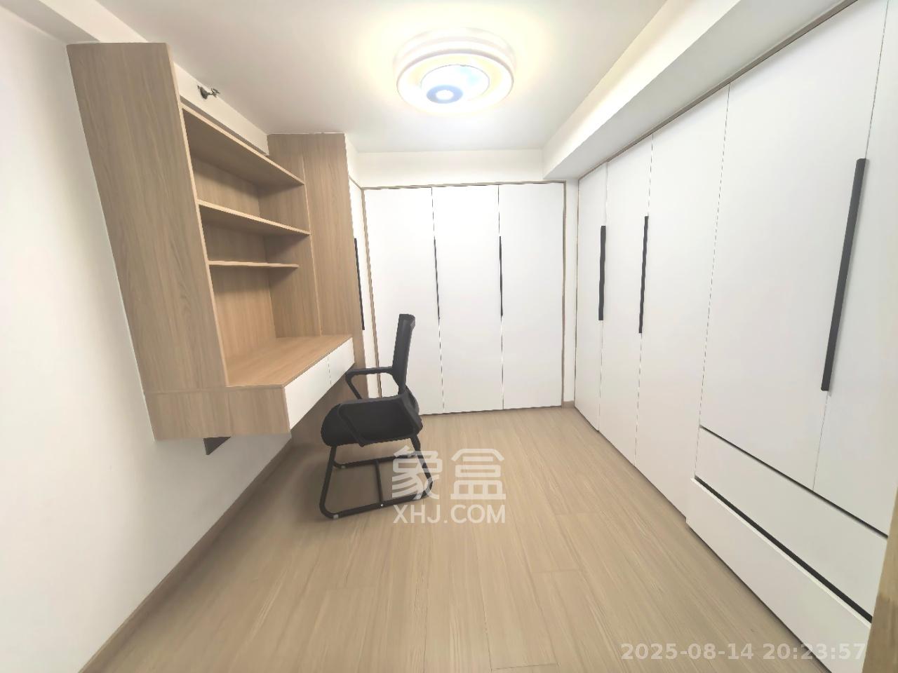 新长海D1站  1室1厅1卫    1600.0元/月室内图