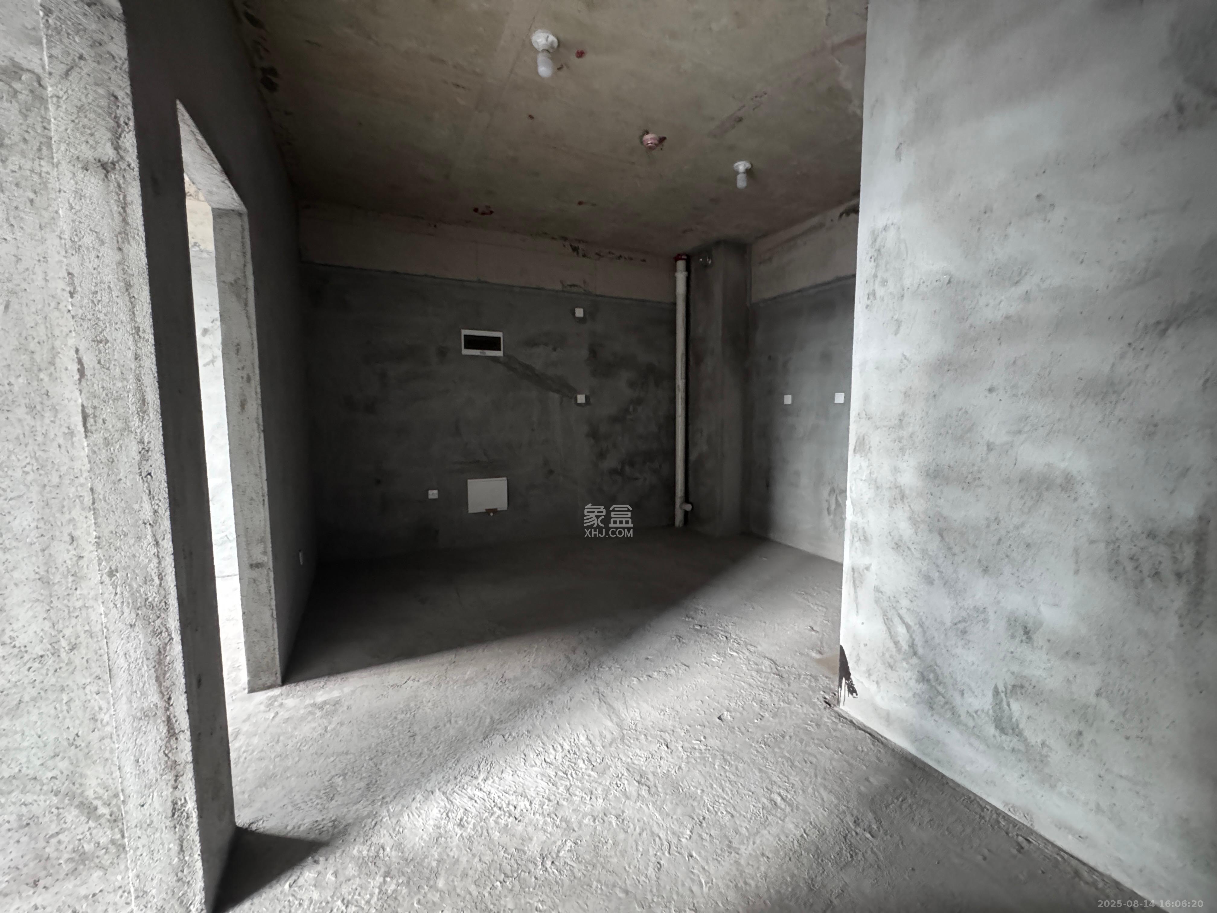 鄱阳汇金中心  1室0厅0卫    1600.0元/月室内图