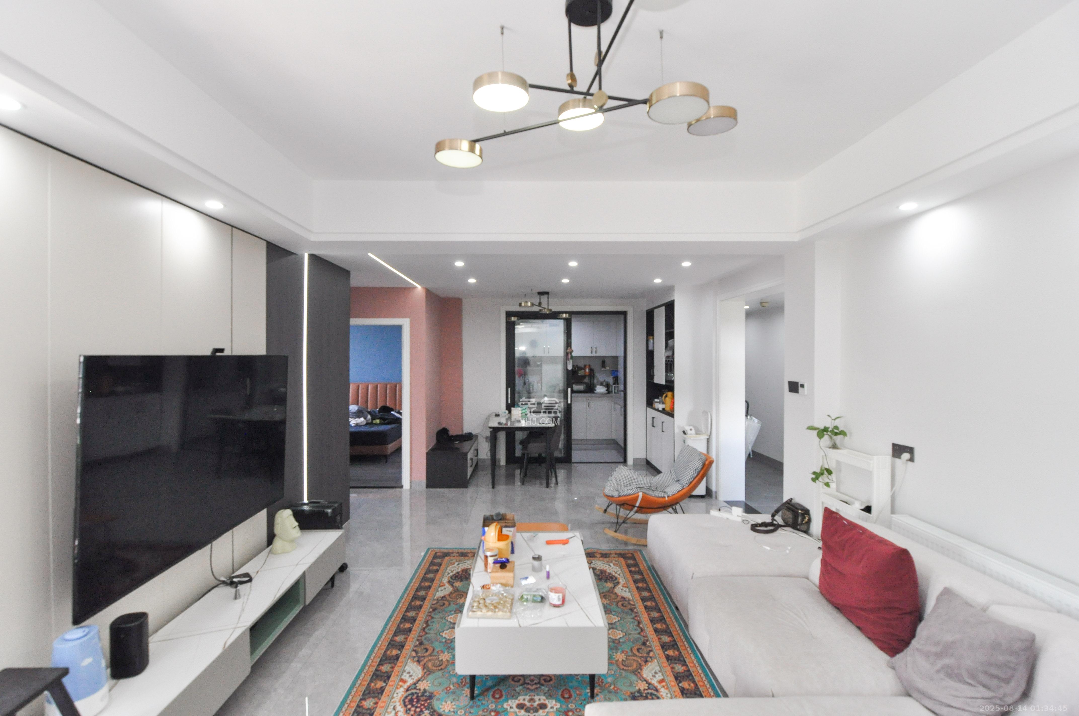 谋房博客(博客天街) 3室2厅2卫 108.0万 谋房博客(博客天街) 3室2厅2卫 108.0万客厅