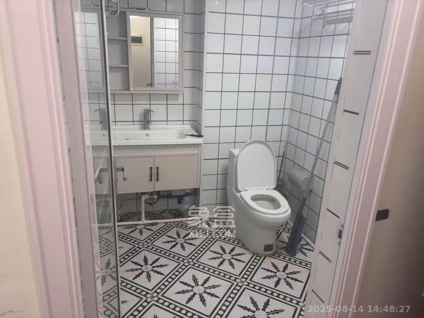 东怡外国(南湖一号) 1室1厅1卫 1700.0元/月 东怡外国(南湖一号) 1室1厅1卫 1700.0元/月室内图