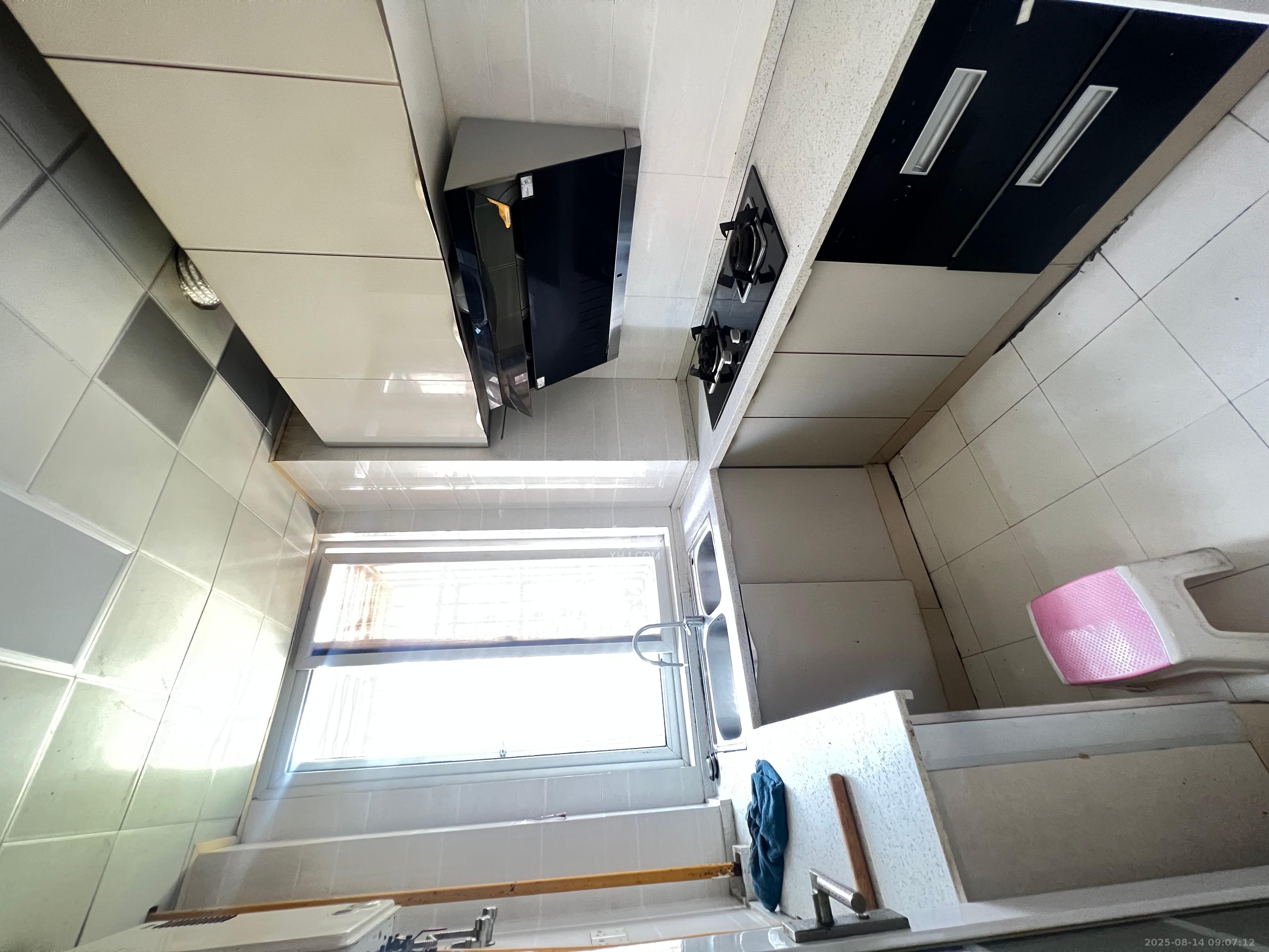 星城国际  3室2厅1卫    1800.0元/月室内图