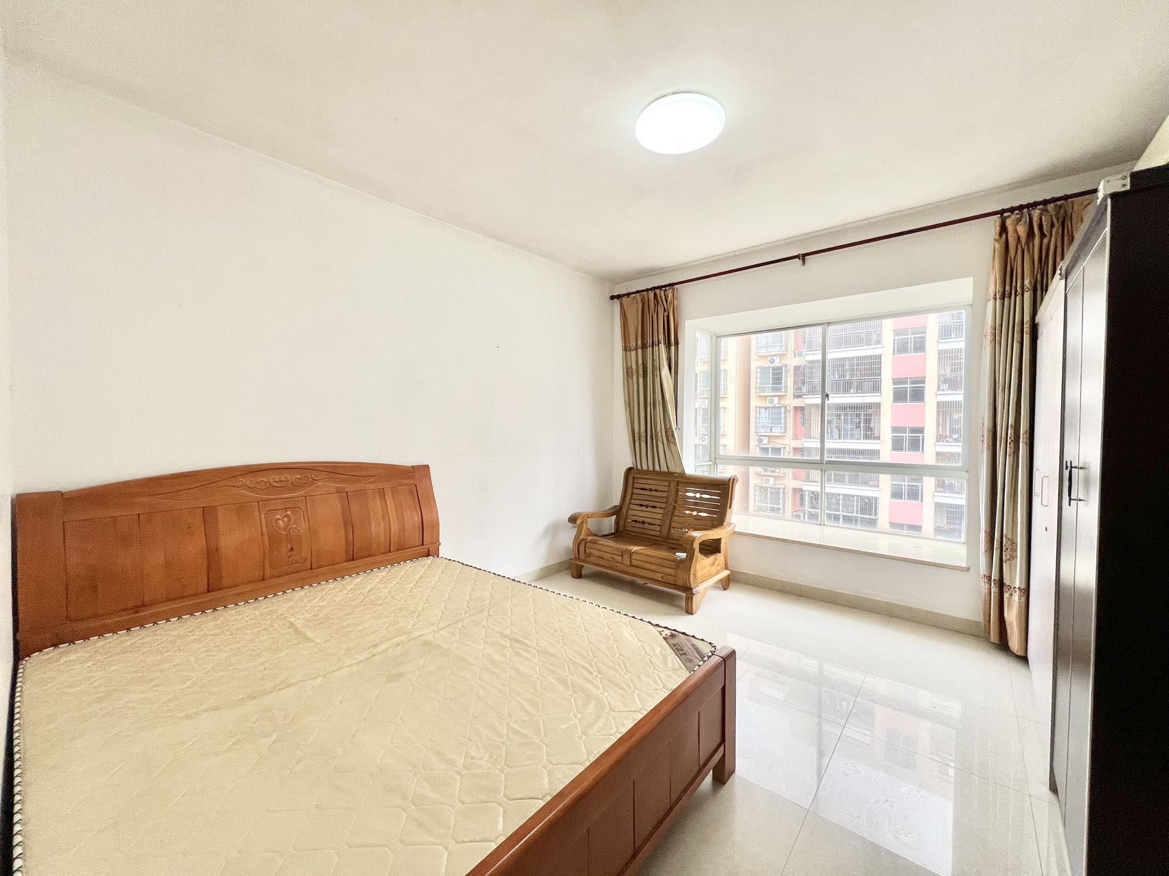 海岛阳光二期 3室2厅1卫 2300.0元/月 海岛阳光二期 3室2厅1卫 2300.0元/月室内图