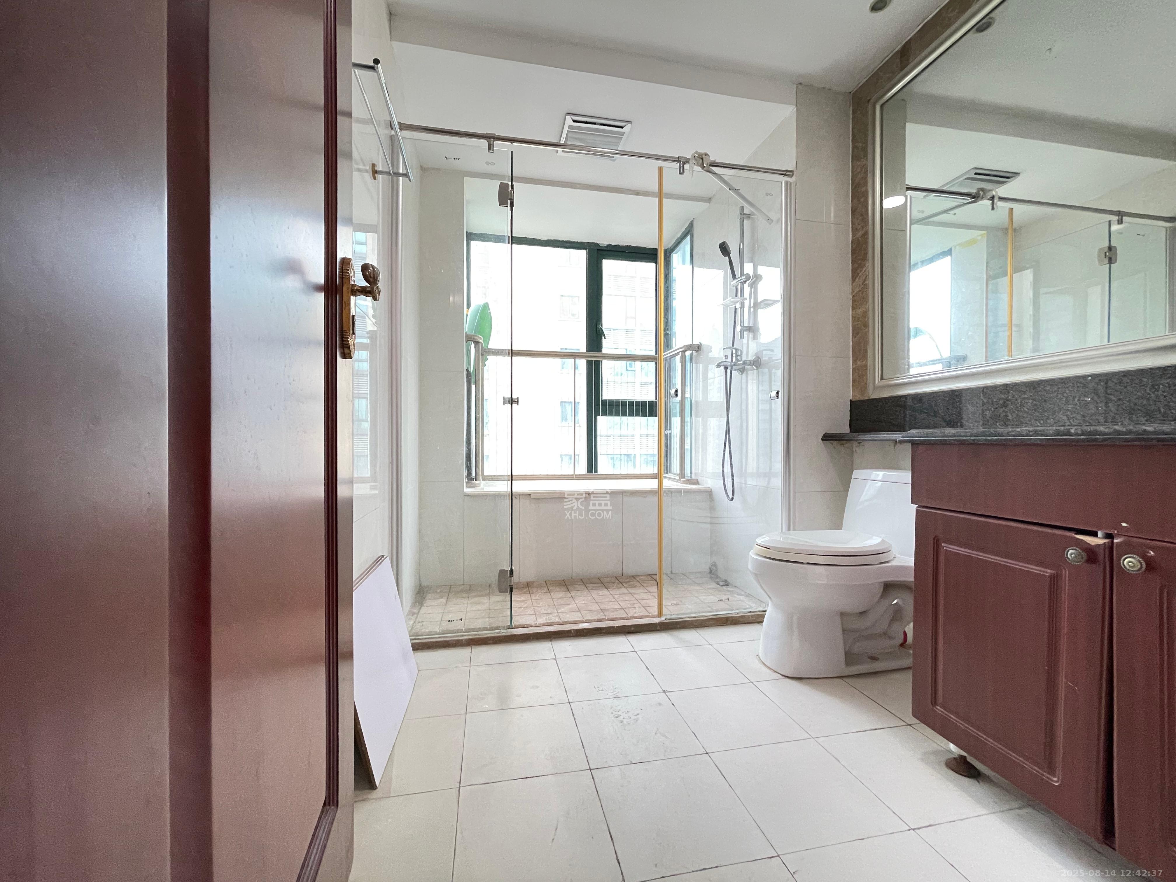 恒大名都 4室2厅1卫 2200.0元/月 恒大名都 4室2厅1卫 2200.0元/月室内图