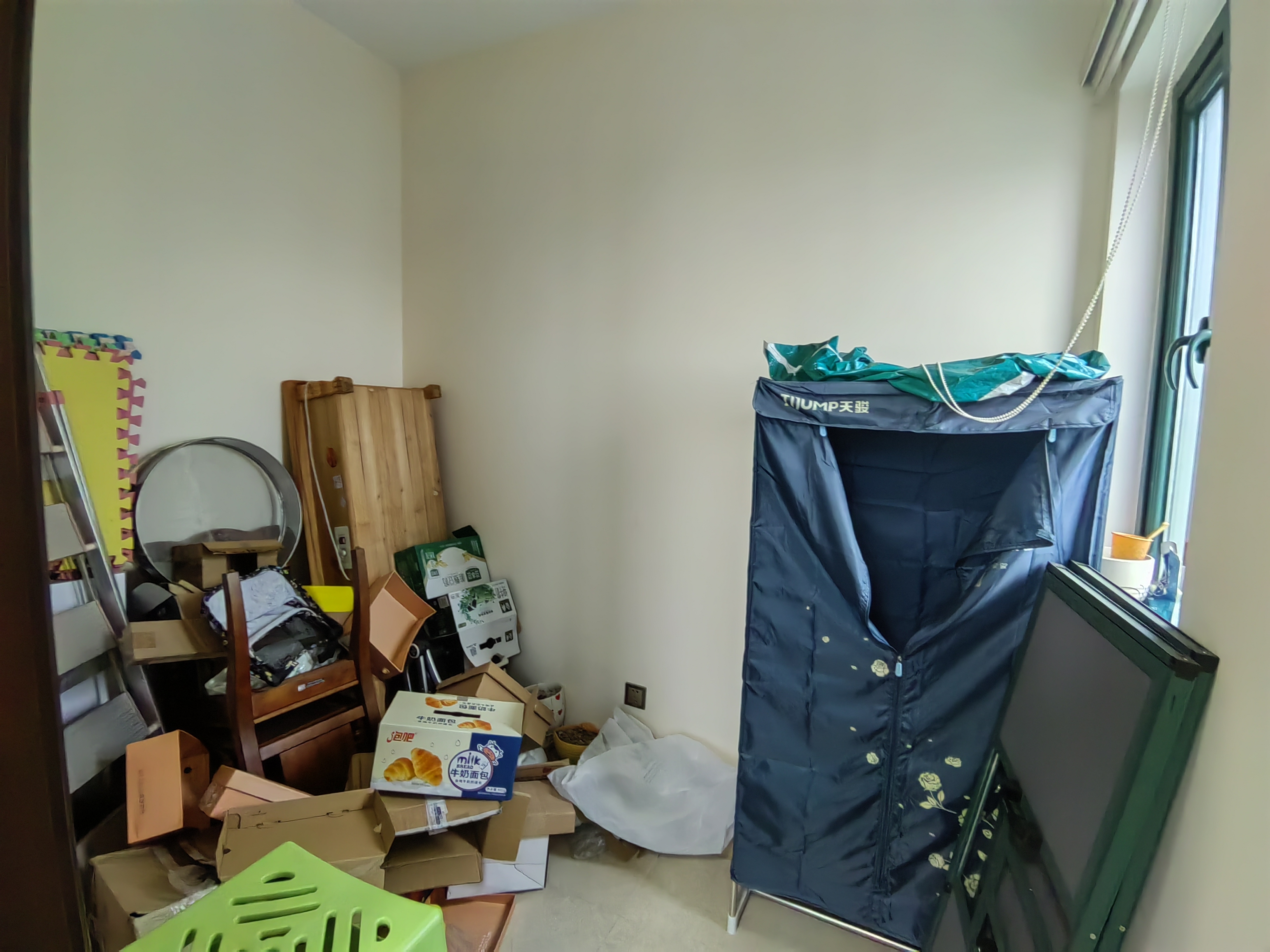 恒大绿洲  3室2厅2卫    2200.0元/月