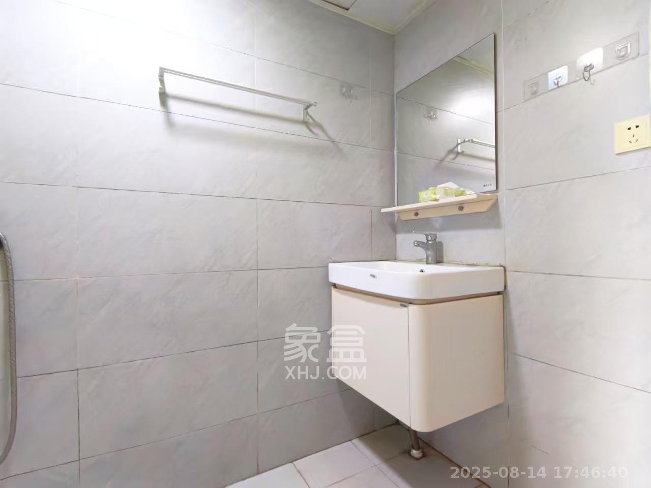 金色loft（鑫秋大厦）  2室1厅1卫    2000.0元/月室内图