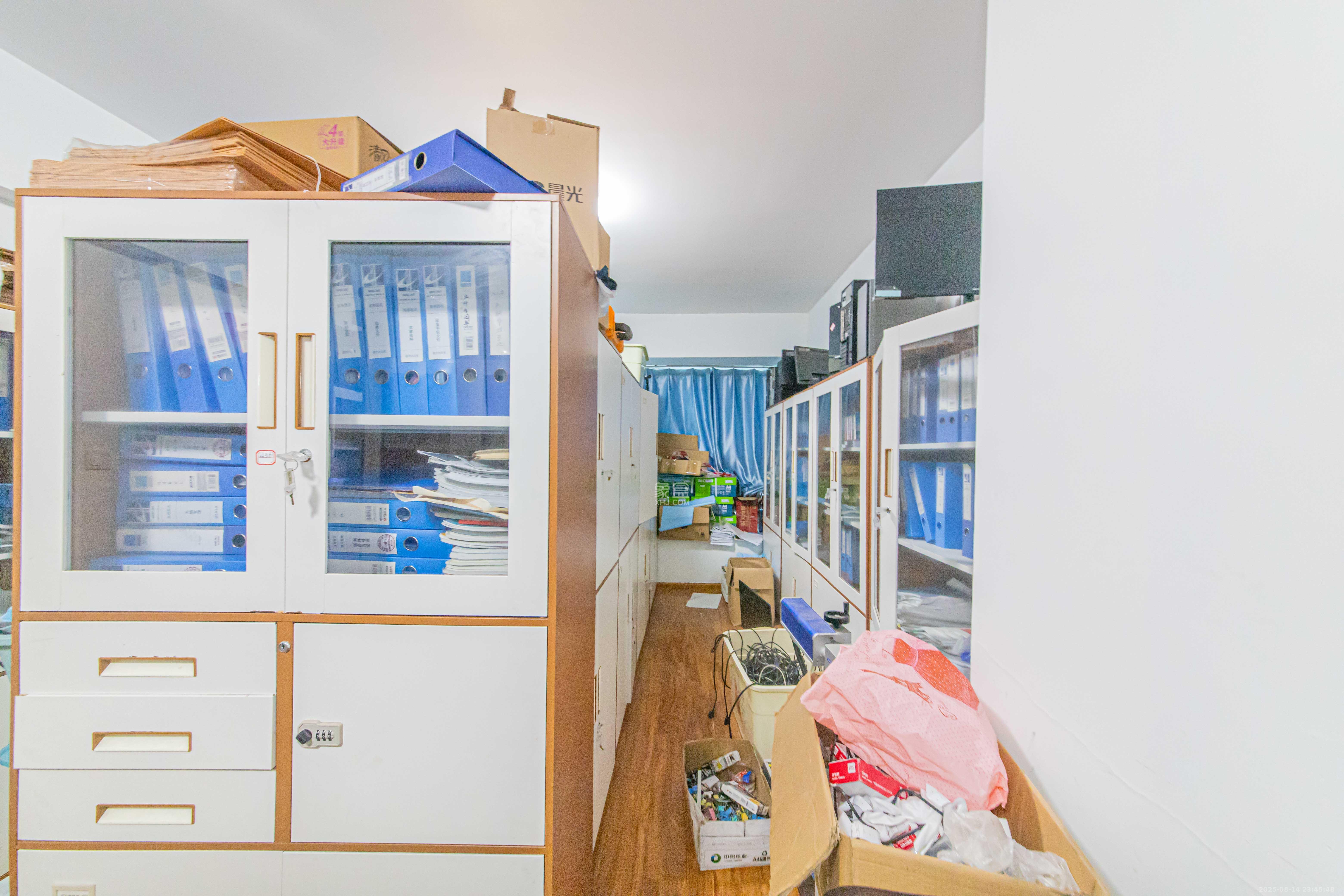 夏威夷碧水春城(碧桂园城市花园)  4室2厅2卫    129.0万 夏威夷碧水春城(碧桂园城市花园)  4室2厅2卫    129.0万卧室