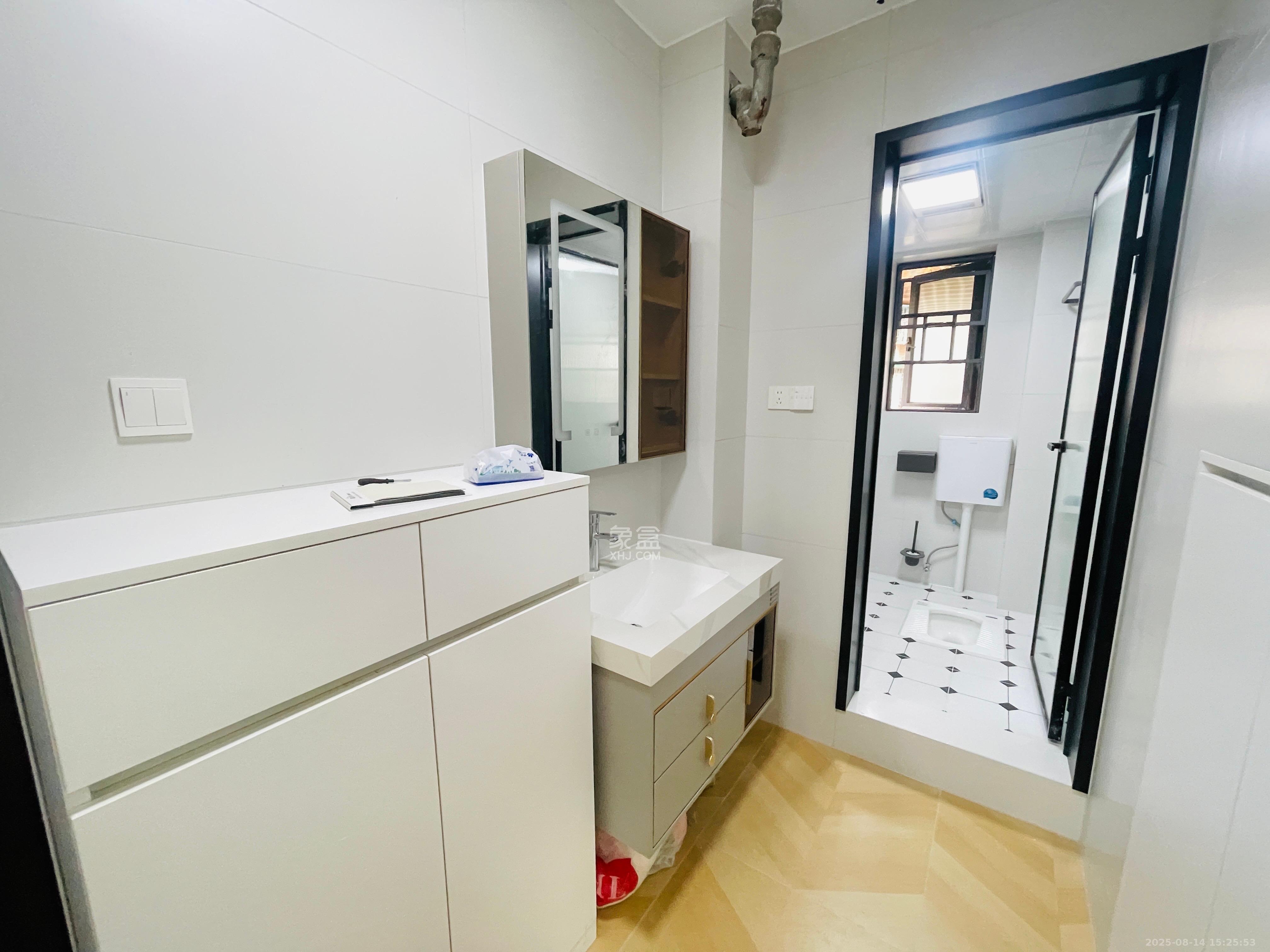 英才园三片 3室2厅1卫 2300.0元/月 英才园三片 3室2厅1卫 2300.0元/月室内图