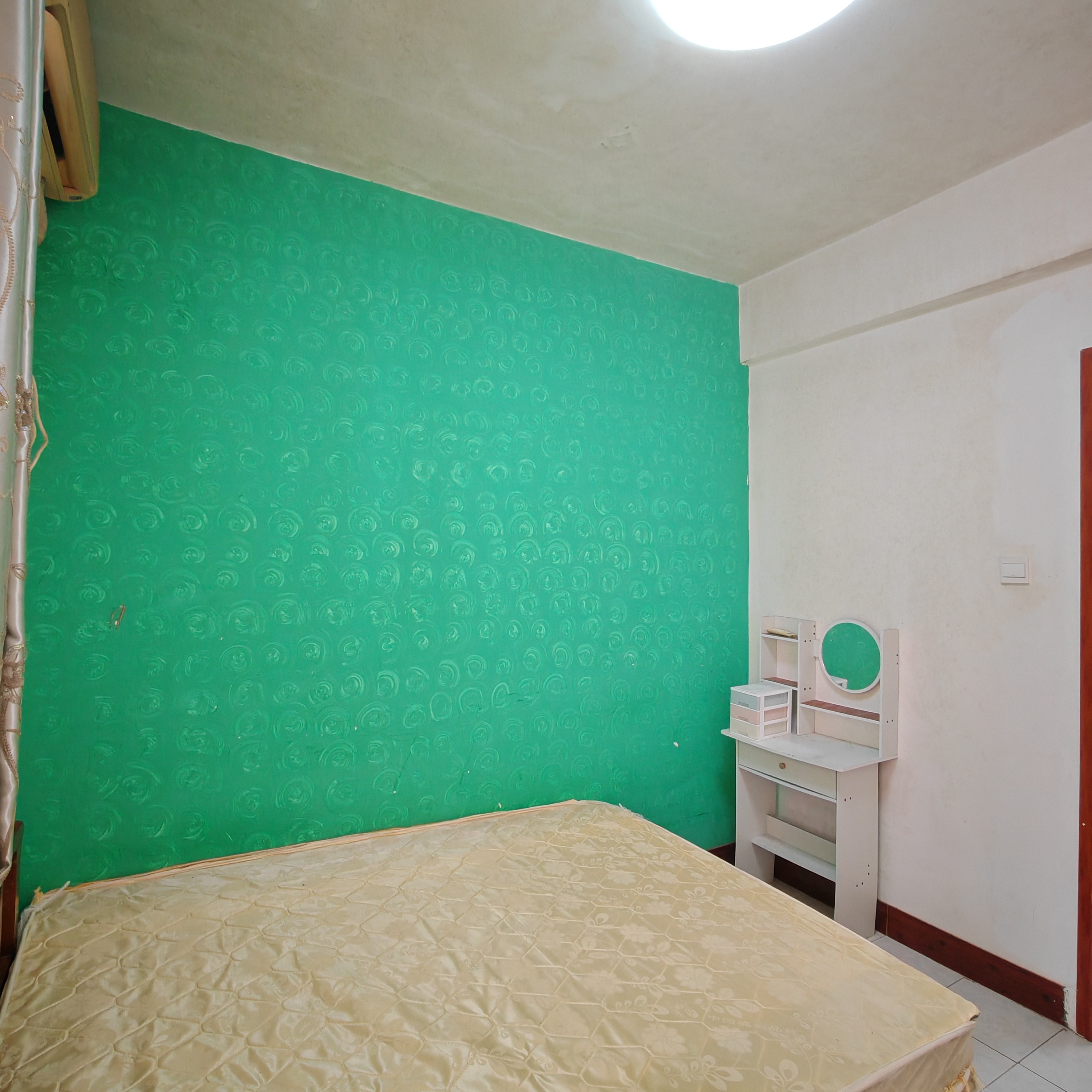 侨诚花园 2室2厅1卫 2300.0元/月 侨诚花园 2室2厅1卫 2300.0元/月室内图