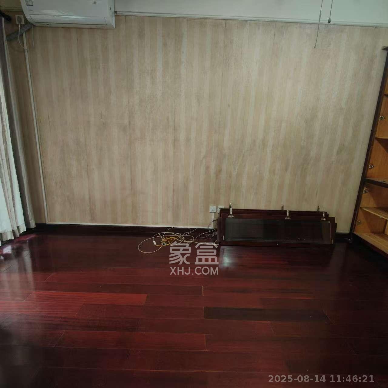 盛世美居荷园  3室2厅2卫    3900.0元/月室内图