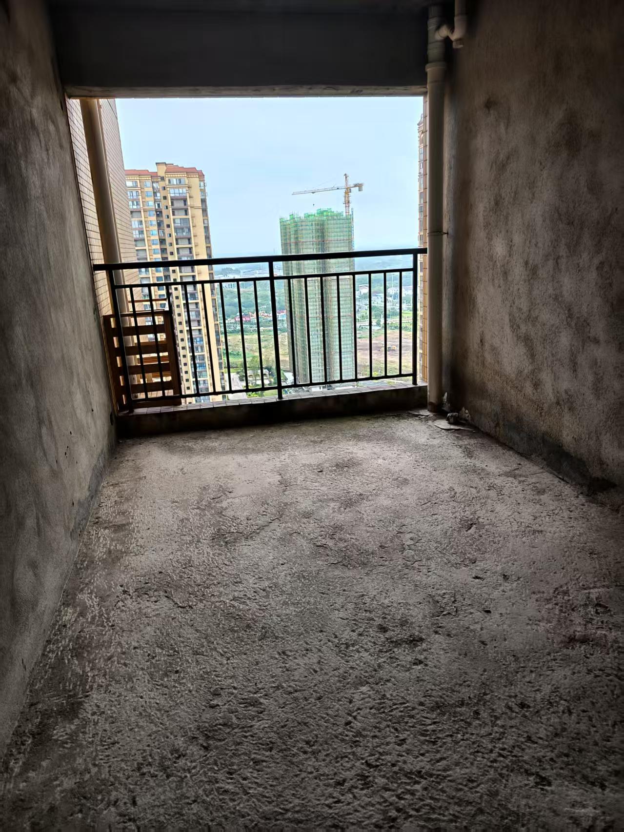 珠江帝景山庄  4室2厅2卫   76.00万室内图