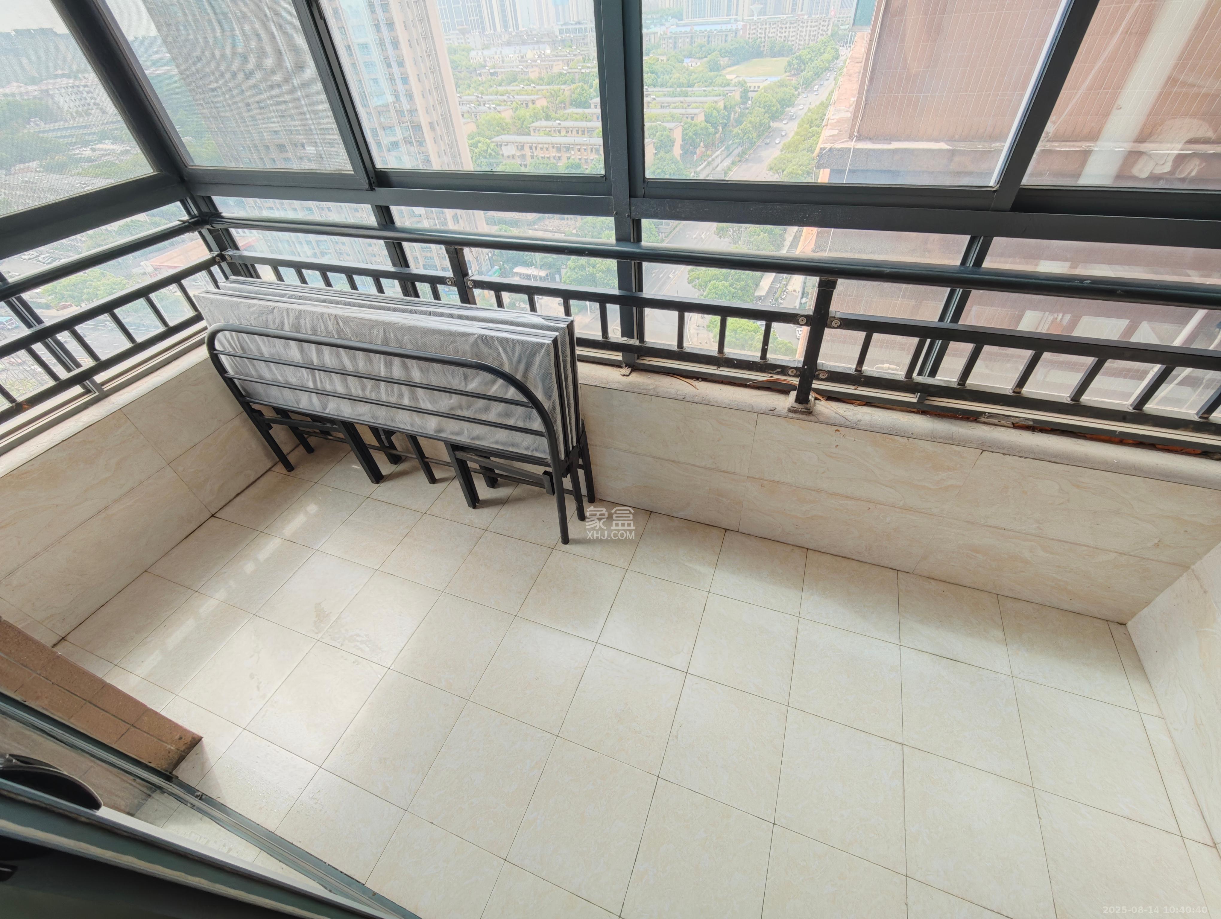 香雨一品  3室2厅2卫    2300.0元/月 香雨一品  3室2厅2卫    2300.0元/月室内图