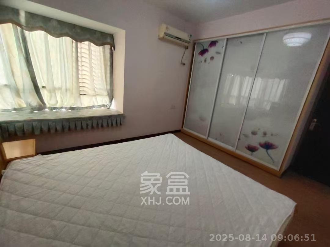 生活艺术城 4室2厅2卫 2500.0元/月 生活艺术城 4室2厅2卫 2500.0元/月室内图