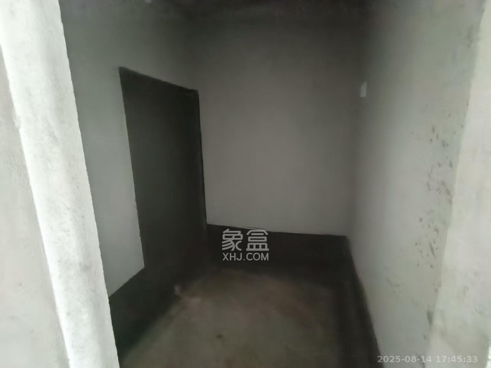 荣盛城  3室2厅1卫    1000.0元/月室内图