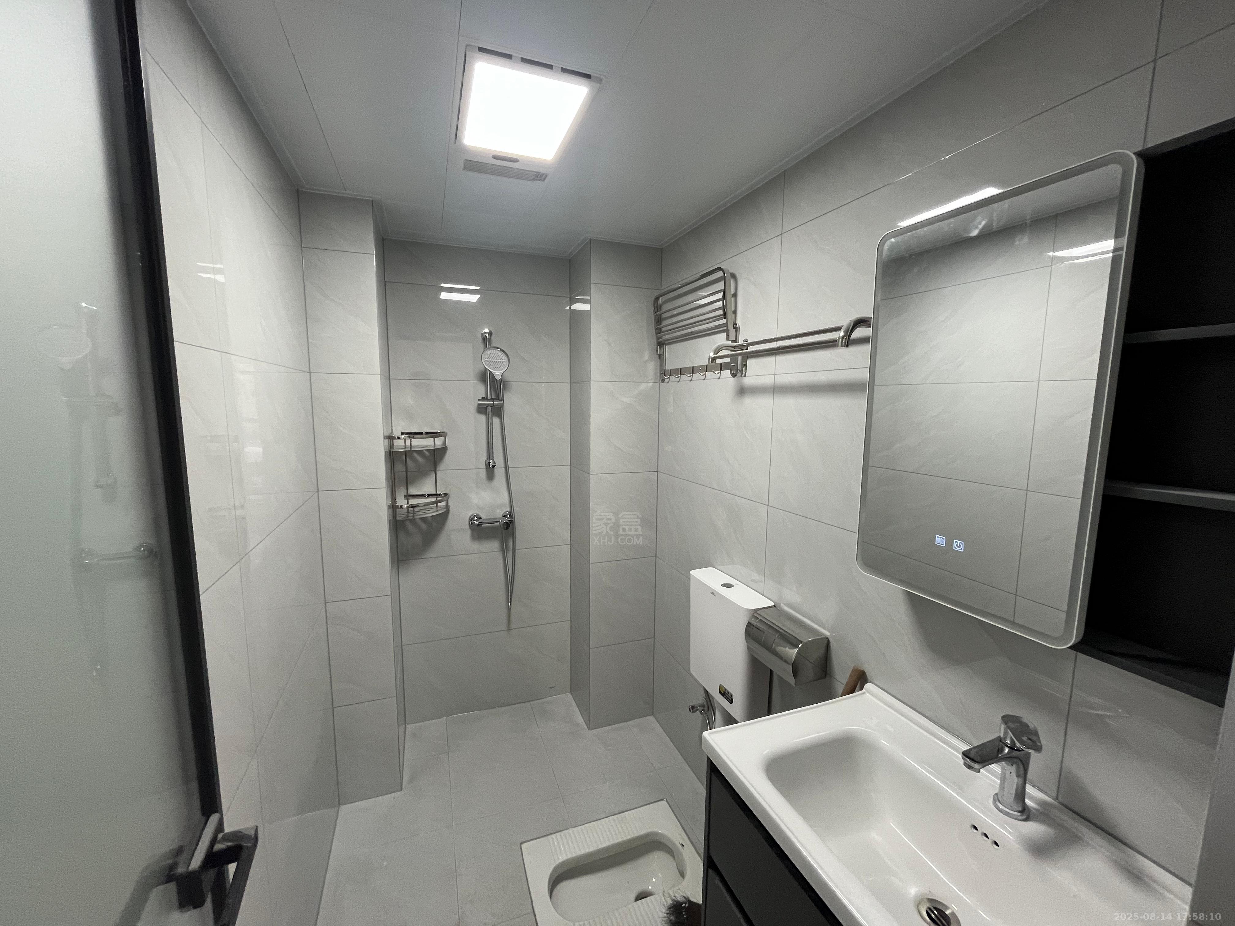 华晨神农湾 2室2厅1卫 2200.0元/月 华晨神农湾 2室2厅1卫 2200.0元/月室内图