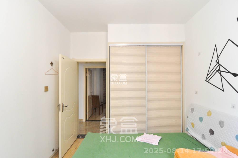 中一九骏（枫桥苑）  5室2厅2卫    3650.0元/月室内图
