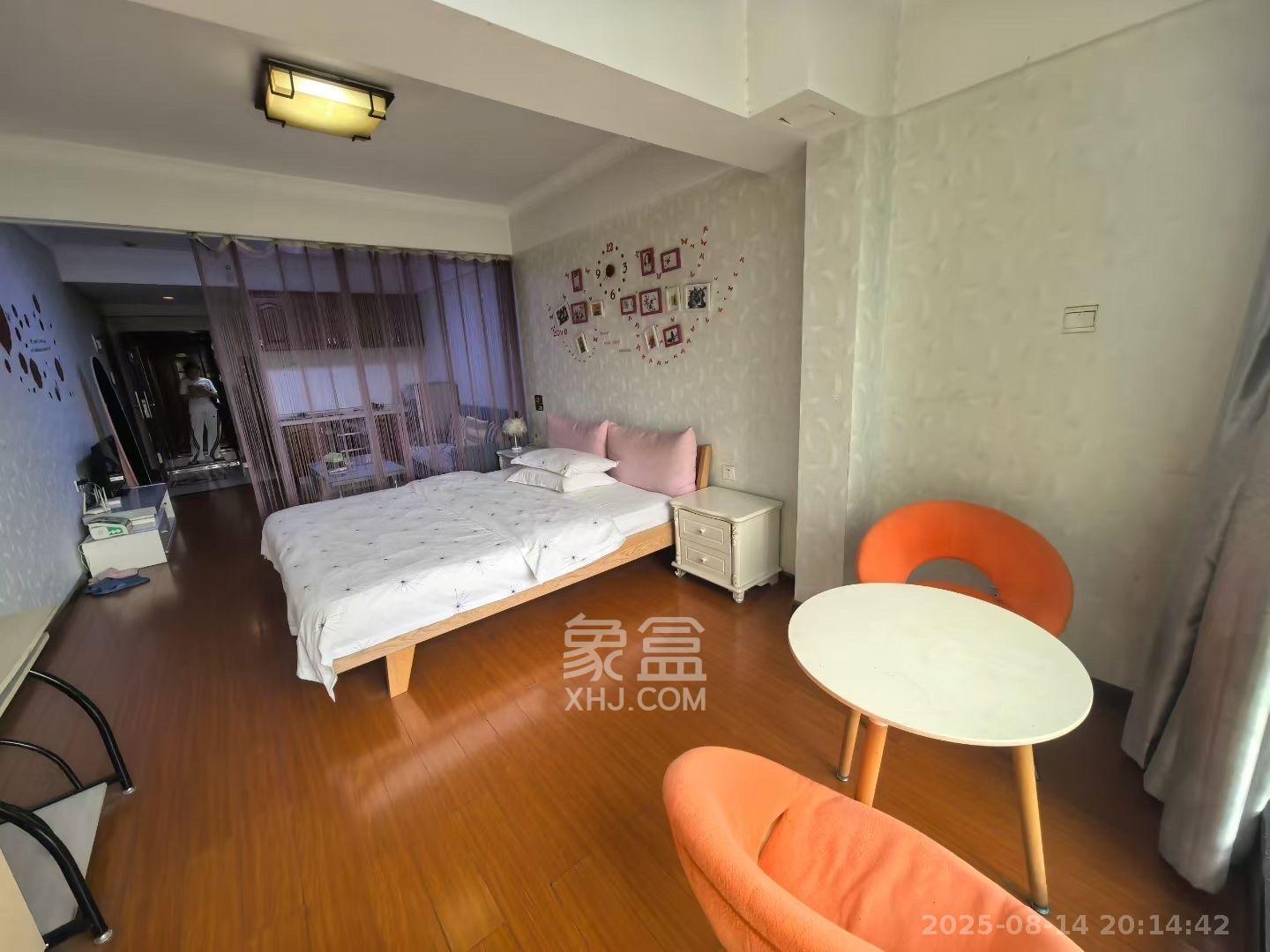 湘水和天下  1室1厅0卫    1400.0元/月室内图