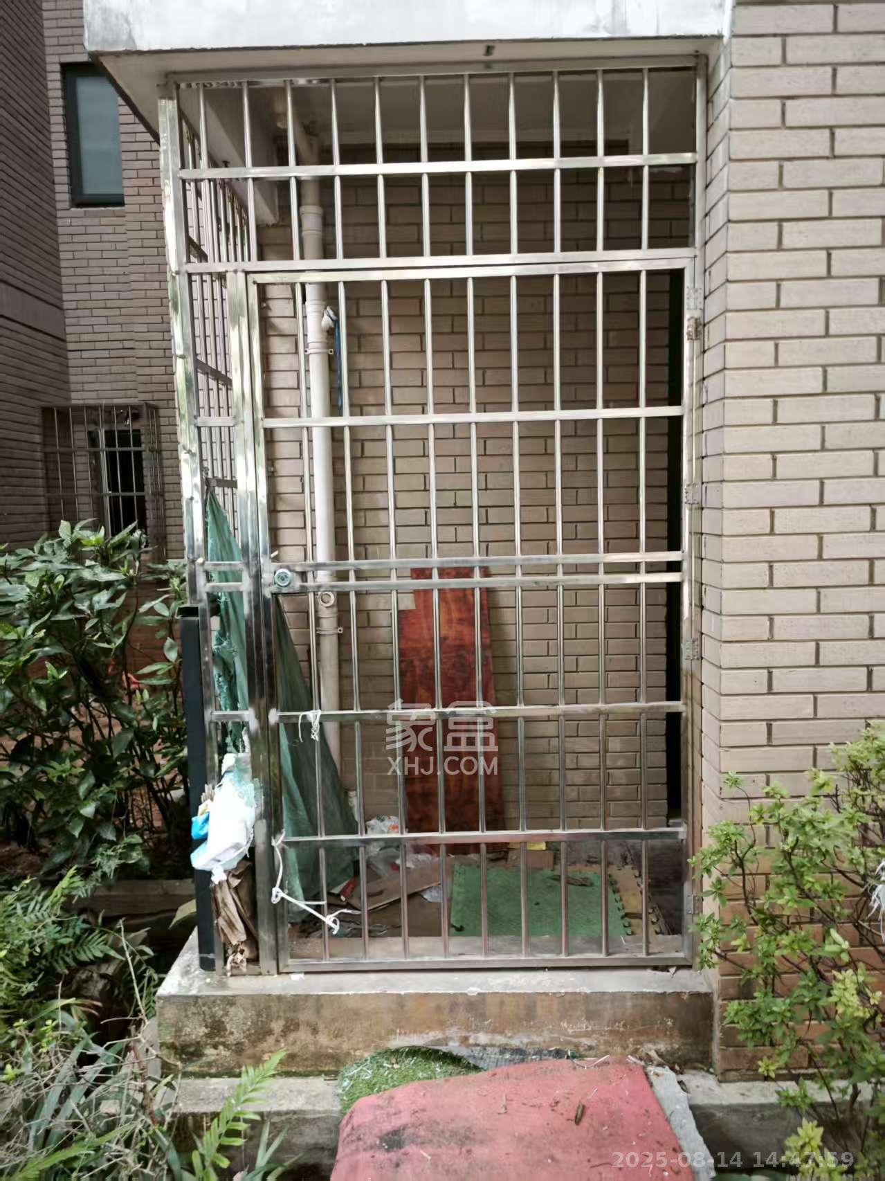 山水湾  3室2厅1卫   1500.00元/月室内图