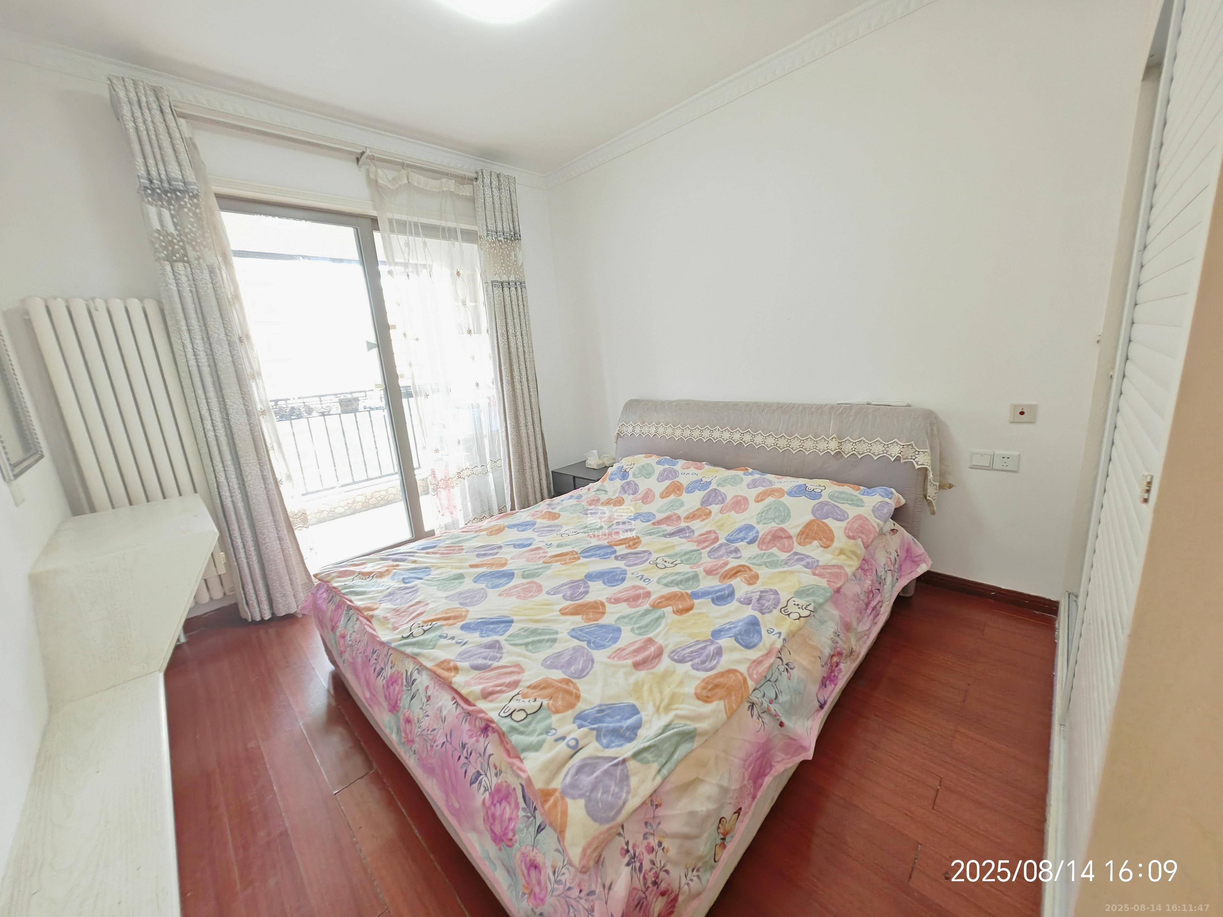 怡海星城 2室2厅1卫 1600.0元/月 怡海星城 2室2厅1卫 1600.0元/月室内图