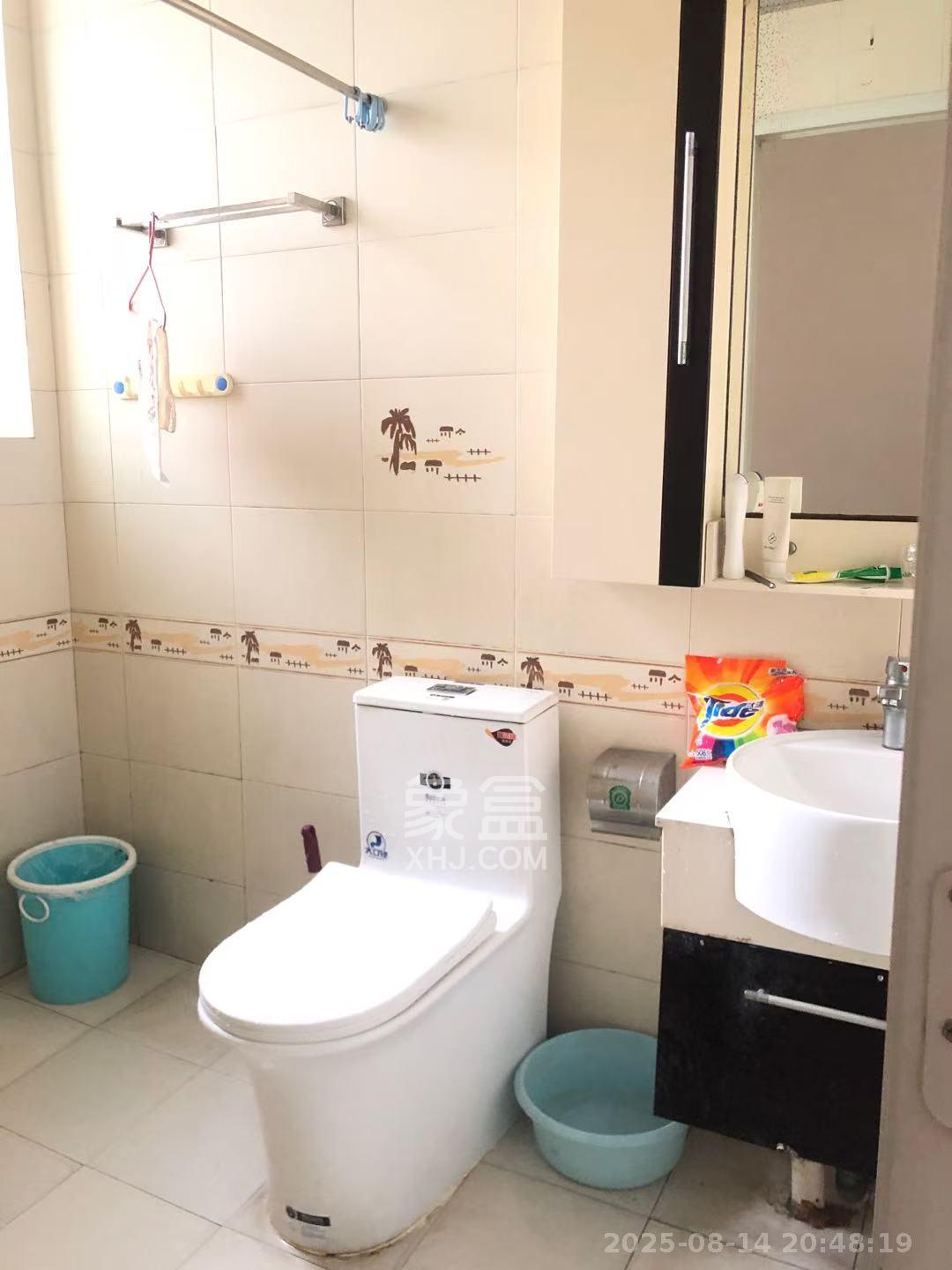 湘域中央  2室1厅1卫    2600.0元/月室内图