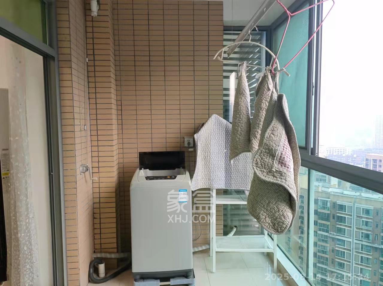 新城新世界一二三期  2室2厅1卫    3000.0元/月室内图