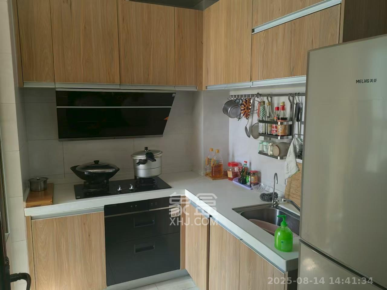 江山帝景哈佛 2室2厅1卫 2100.0元/月 江山帝景哈佛 2室2厅1卫 2100.0元/月室内图