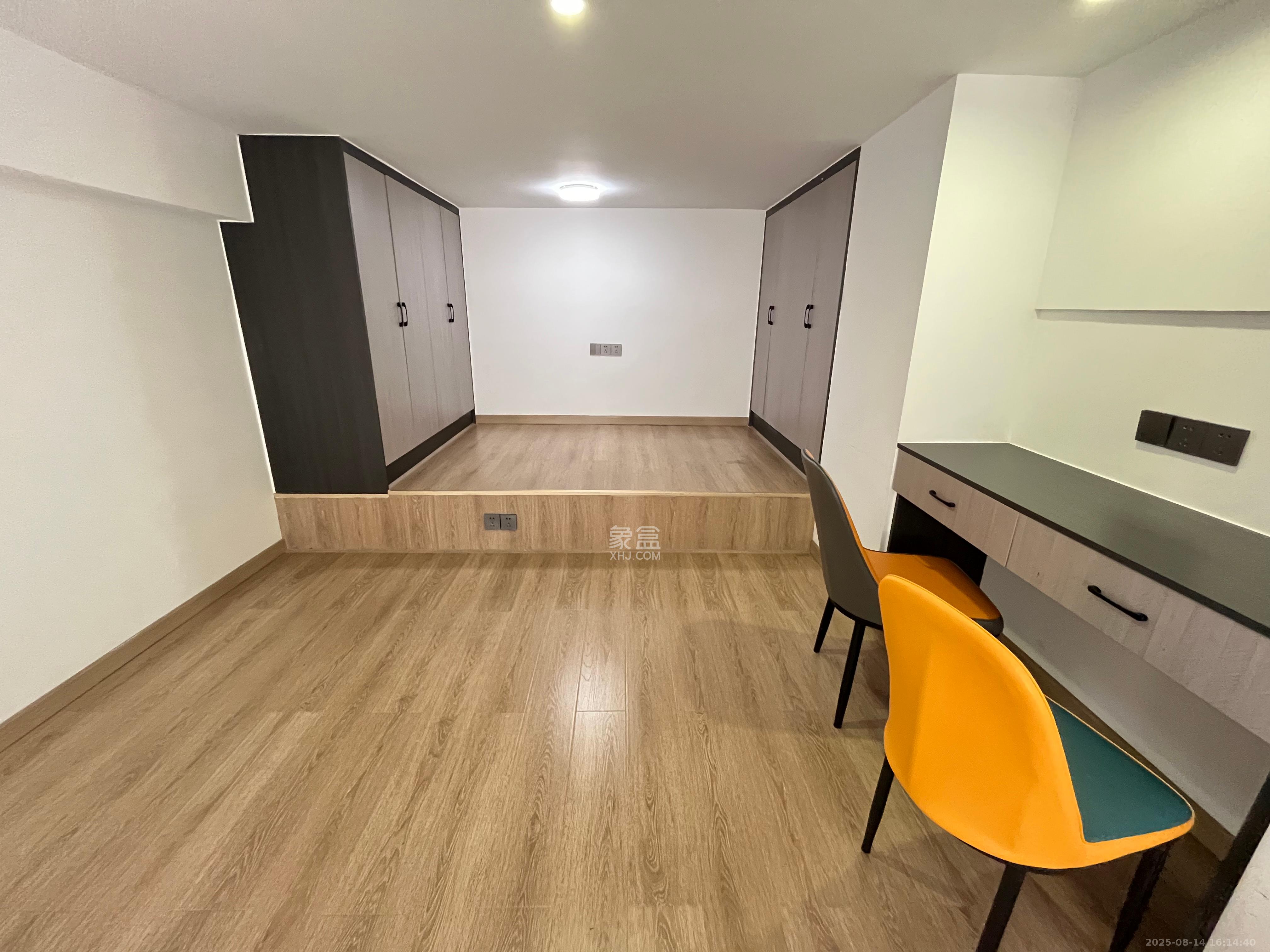 龙湖新壹城 1室1厅1卫 2400.0元/月 龙湖新壹城 1室1厅1卫 2400.0元/月室内图