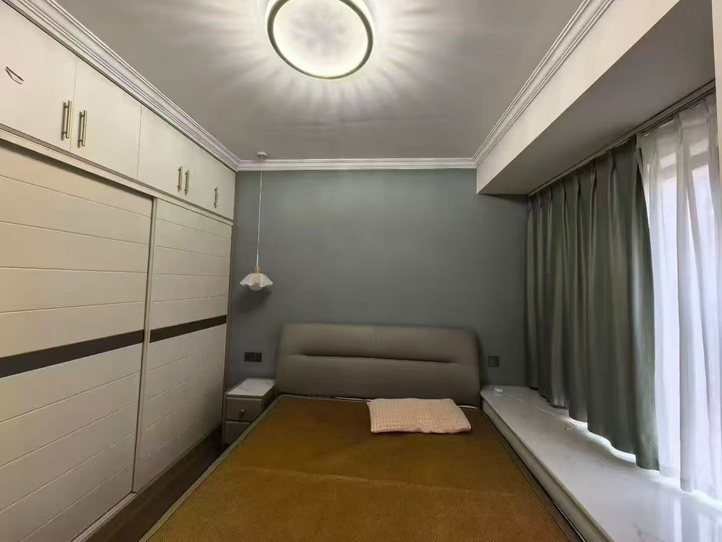 湾田和悦  4室2厅2卫   84.80万客厅