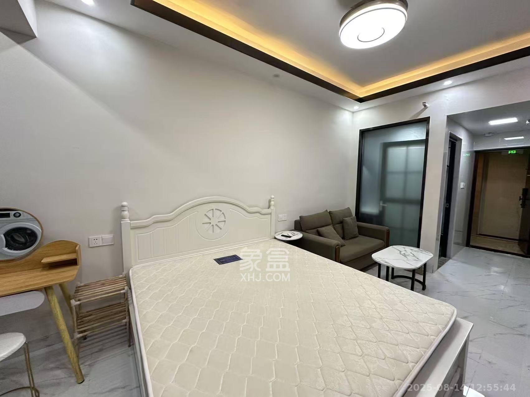 东盈商业广场(华泉城市广场)  1室1厅1卫    1600.0元/月 东盈商业广场(华泉城市广场)  1室1厅1卫    1600.0元/月室内图