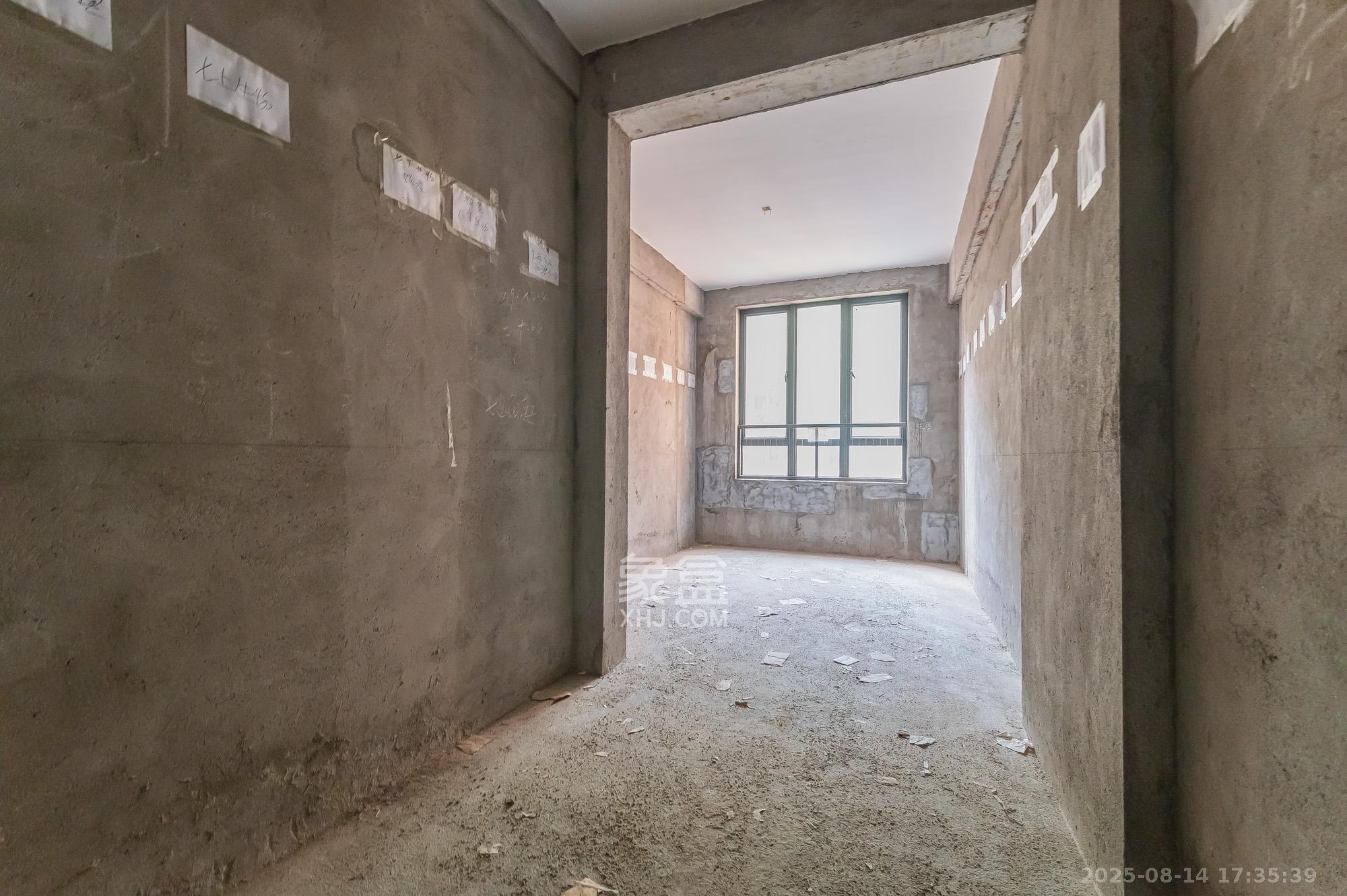 海伦春天  5室2厅2卫    185.0万 海伦春天  5室2厅2卫    185.0万其他