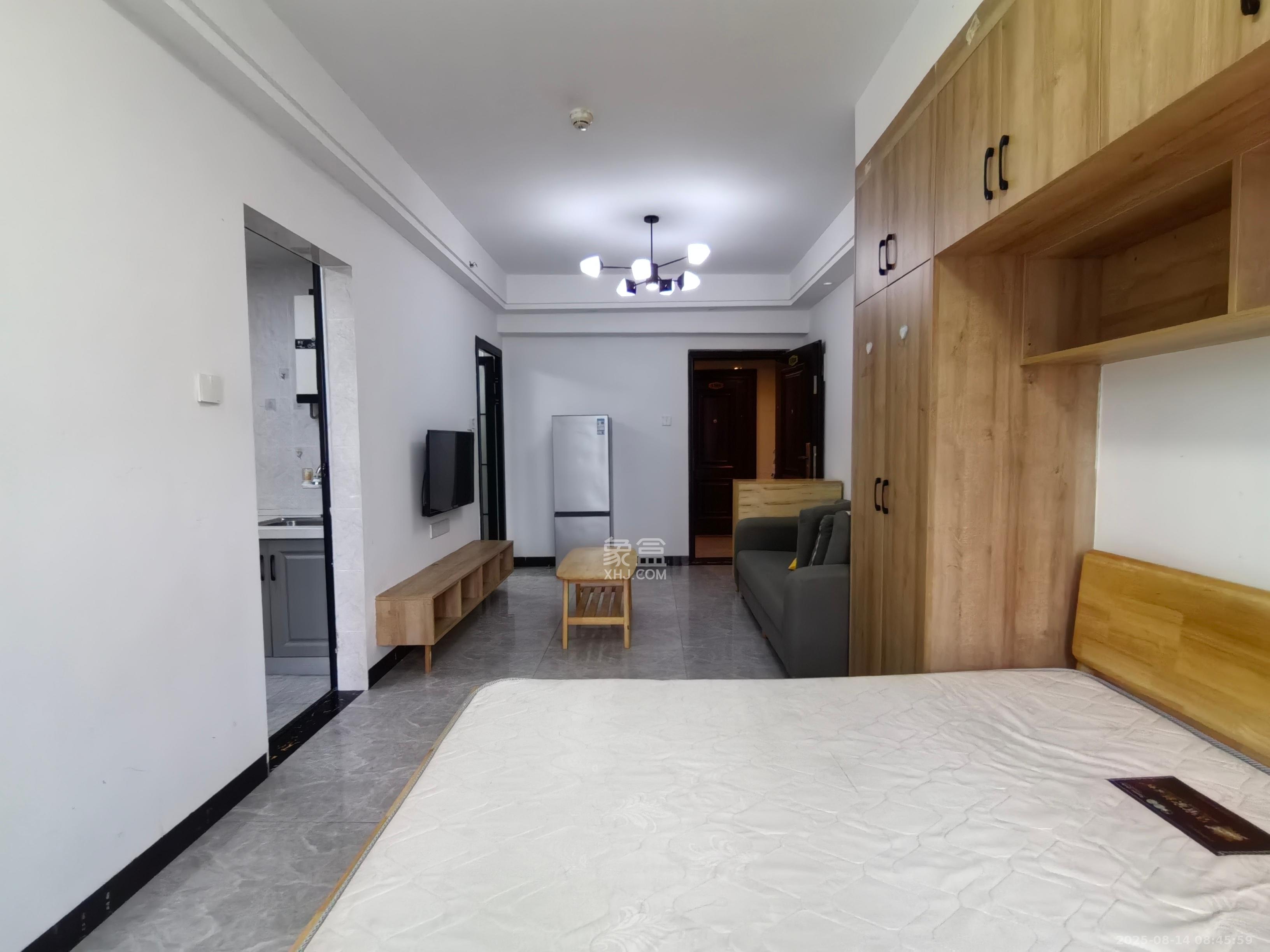 天健城  1室0厅1卫    2000.0元/月 天健城  1室0厅1卫    2000.0元/月室内图