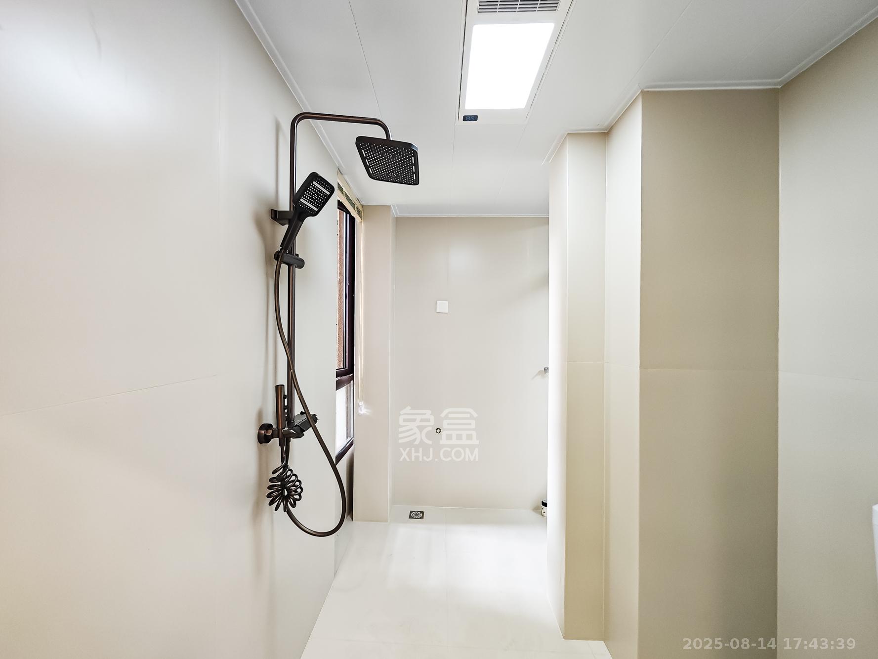 山语城三期  3室2厅1卫    75.8万卫生间