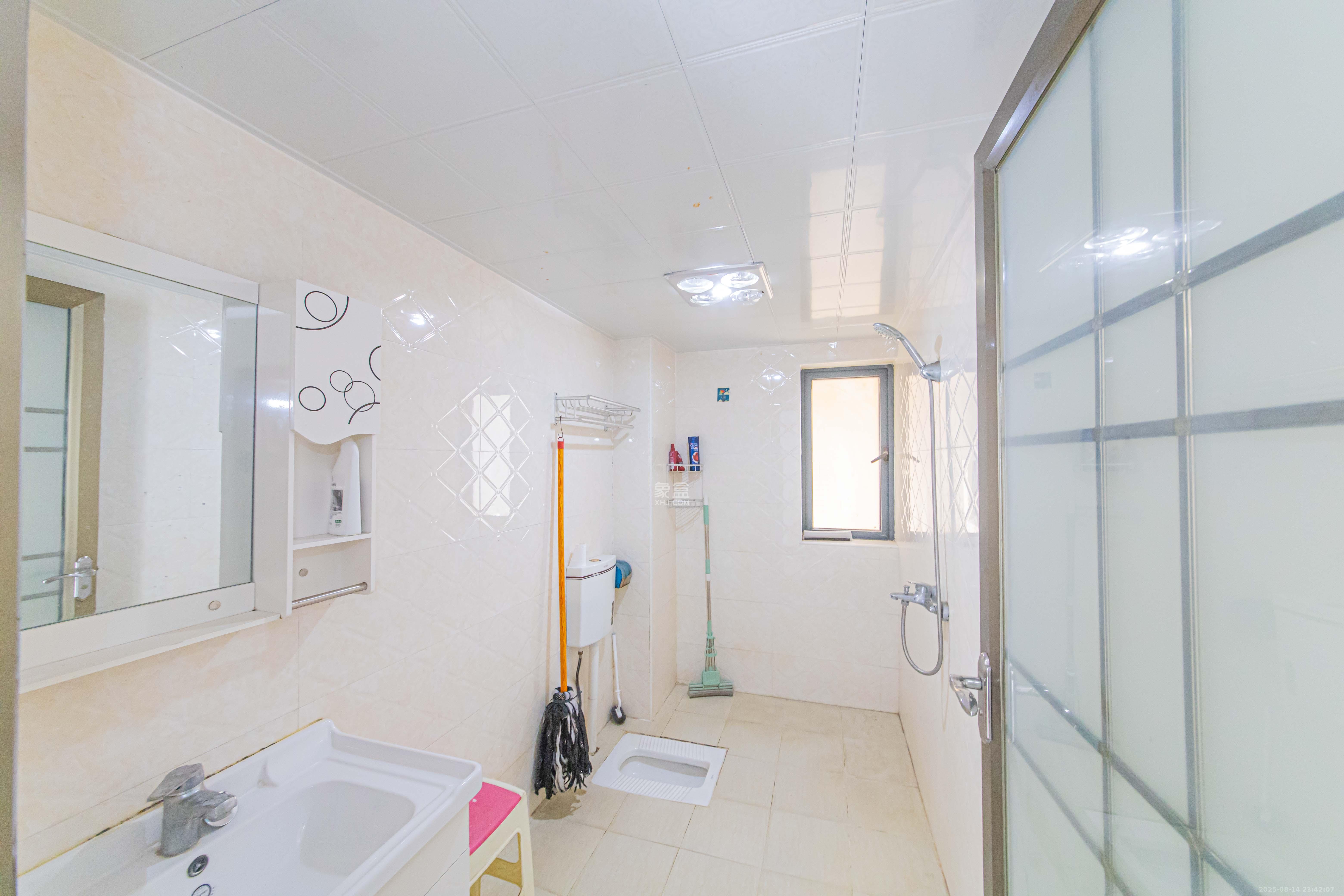 中建芙蓉嘉苑 3室2厅2卫 106.0万 中建芙蓉嘉苑 3室2厅2卫 106.0万卫生间