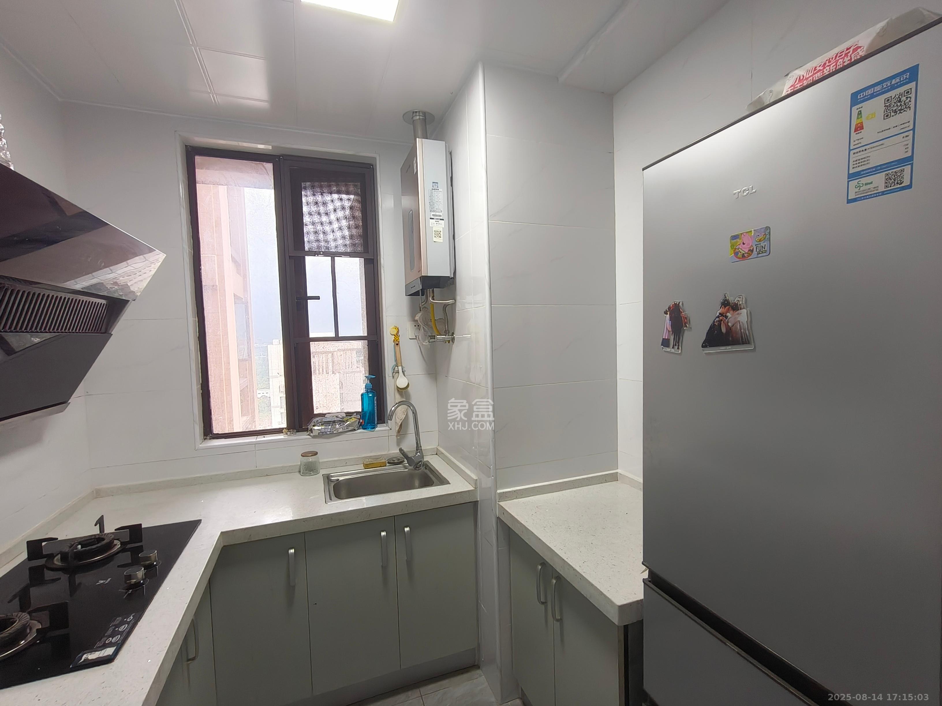 鸿邦国际城 3室2厅1卫 2000.0元/月 鸿邦国际城 3室2厅1卫 2000.0元/月室内图