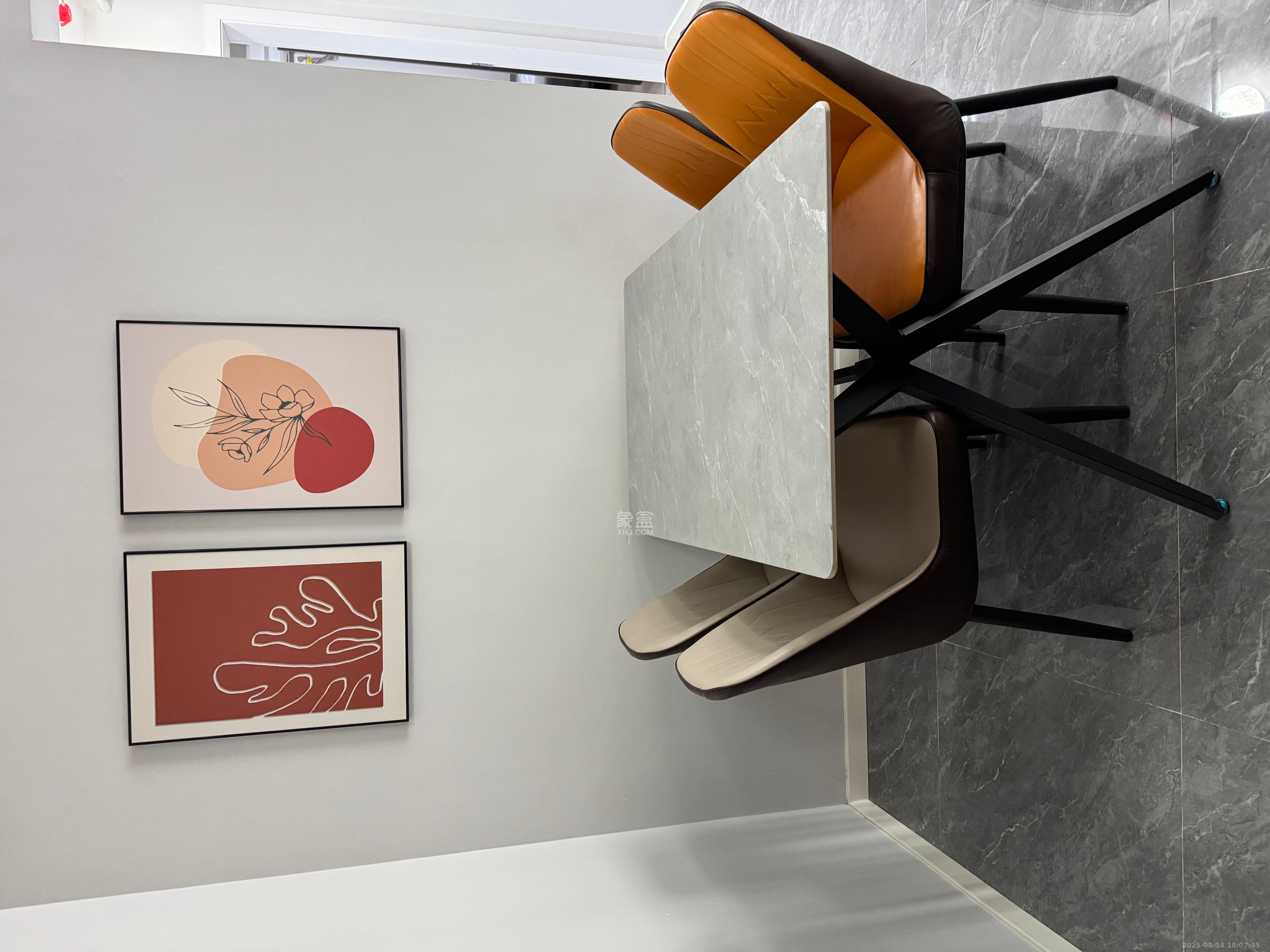 阳光城尚东湾蓝莓苑  3室2厅1卫    2000.0元/月 阳光城尚东湾蓝莓苑  3室2厅1卫    2000.0元/月室内图