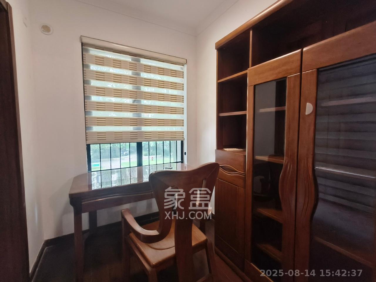 万科里梅溪郡 4室2厅2卫 4000.0元/月 万科里梅溪郡 4室2厅2卫 4000.0元/月室内图