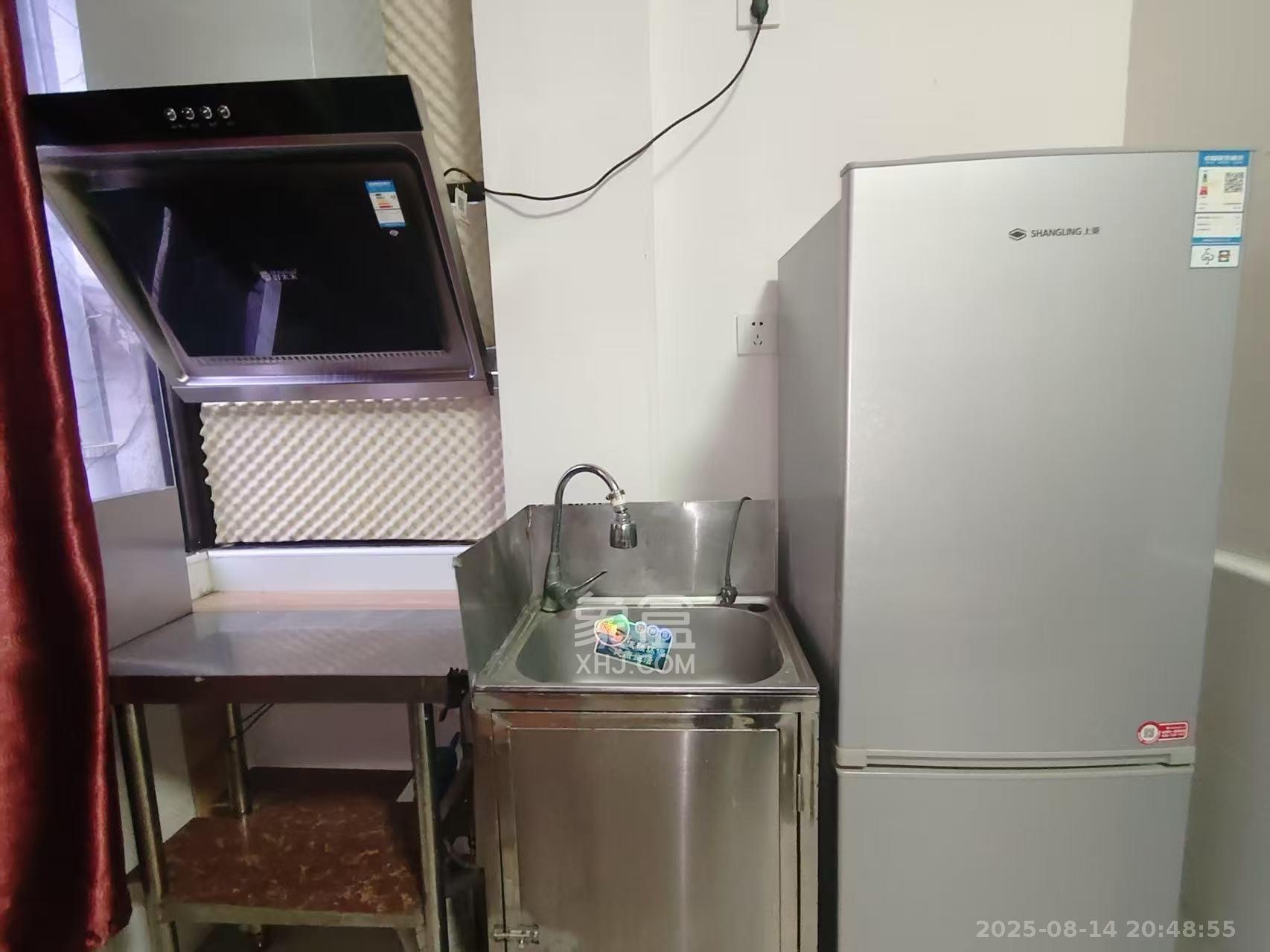 西文庙坪散盘  1室1厅1卫    800.0元/月室内图