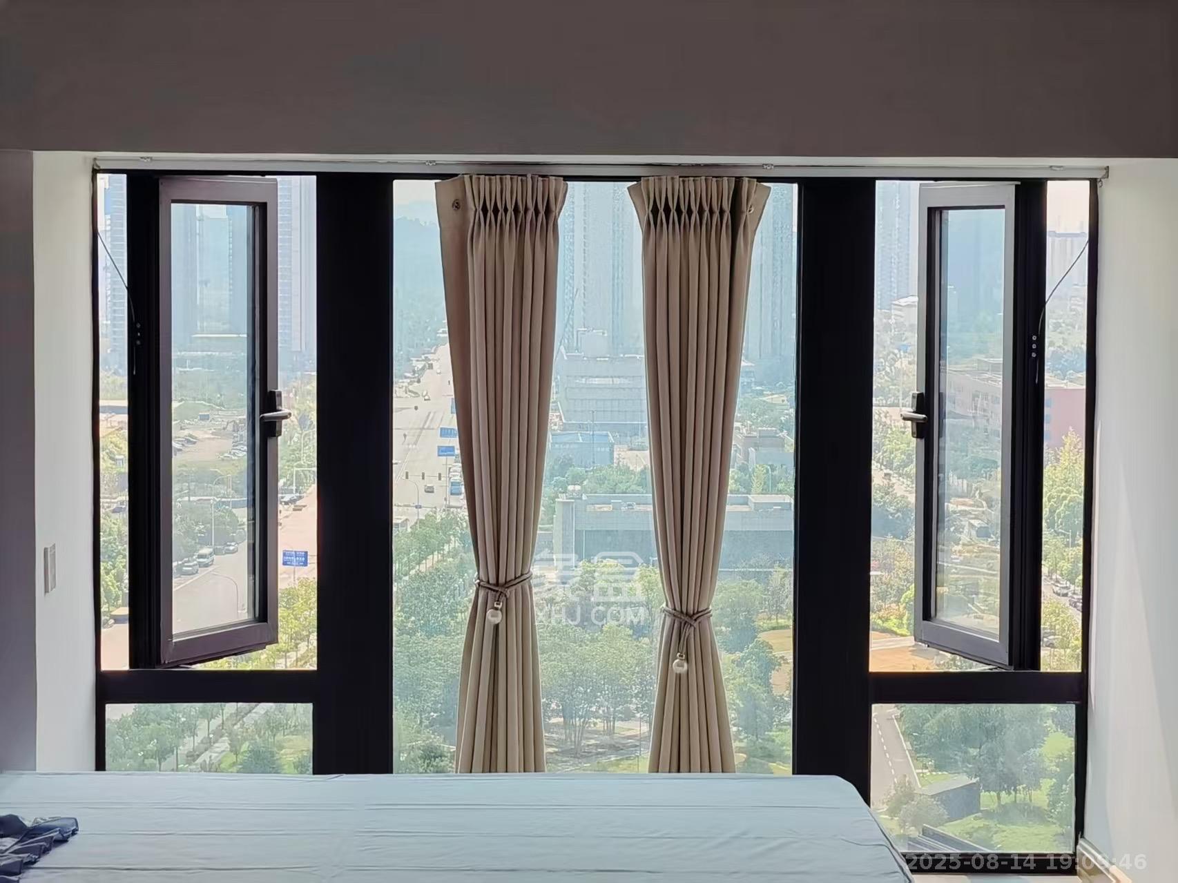 中海阅溪府 1室1厅1卫 1200.0元/月 中海阅溪府 1室1厅1卫 1200.0元/月室内图