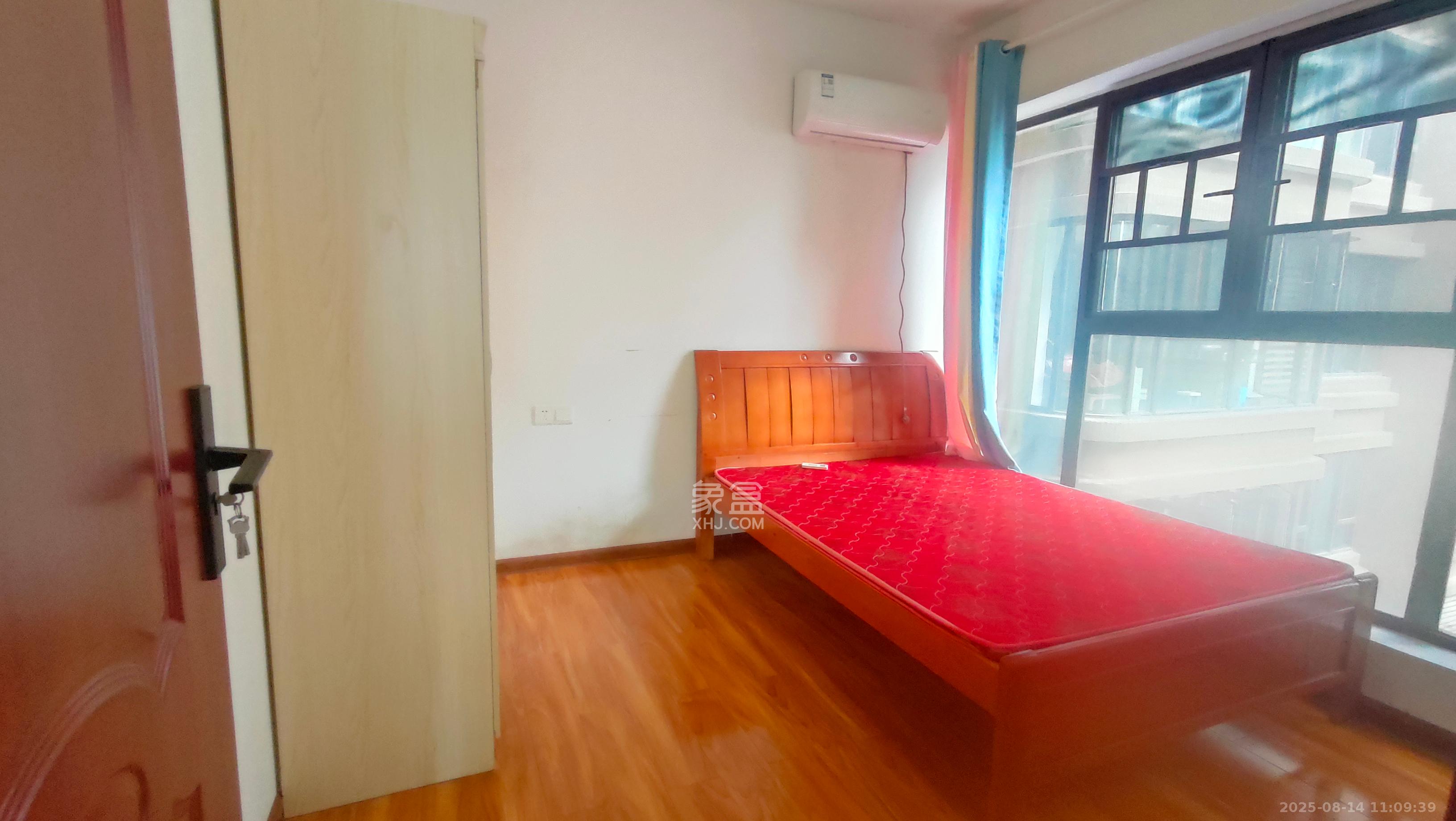 润和长郡(润和紫郡二三期) 4室2厅1卫 1800.0元/月 润和长郡(润和紫郡二三期) 4室2厅1卫 1800.0元/月室内图