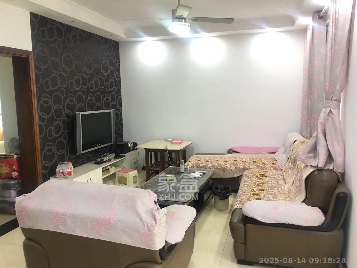 尊邸华庭  3室2厅1卫   2500.00元/月室内图