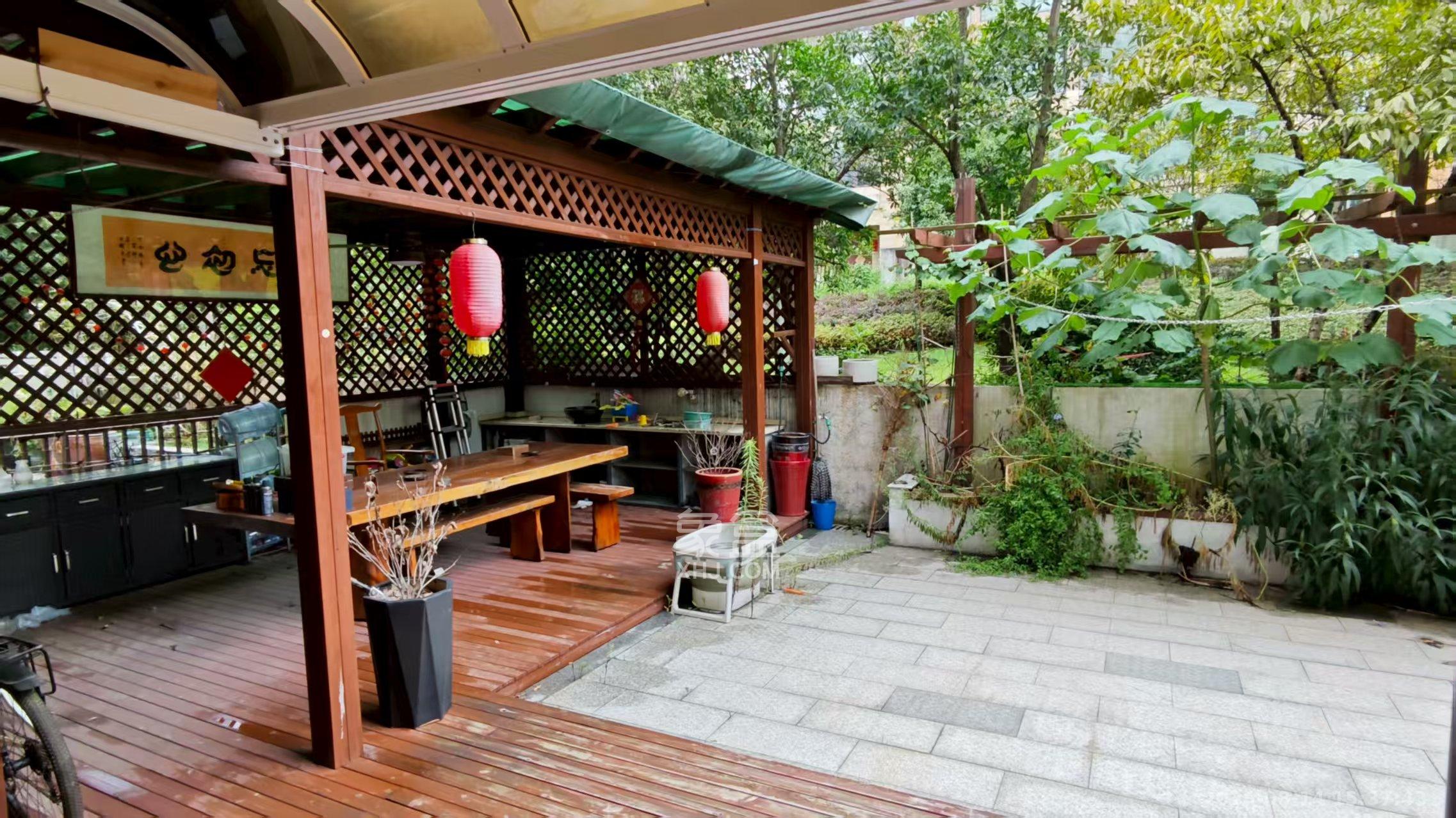 佳兆业云顶梅溪湖(佳兆业梅溪荟)  4室2厅2卫    6500.0元/月 佳兆业云顶梅溪湖(佳兆业梅溪荟)  4室2厅2卫    6500.0元/月室内图