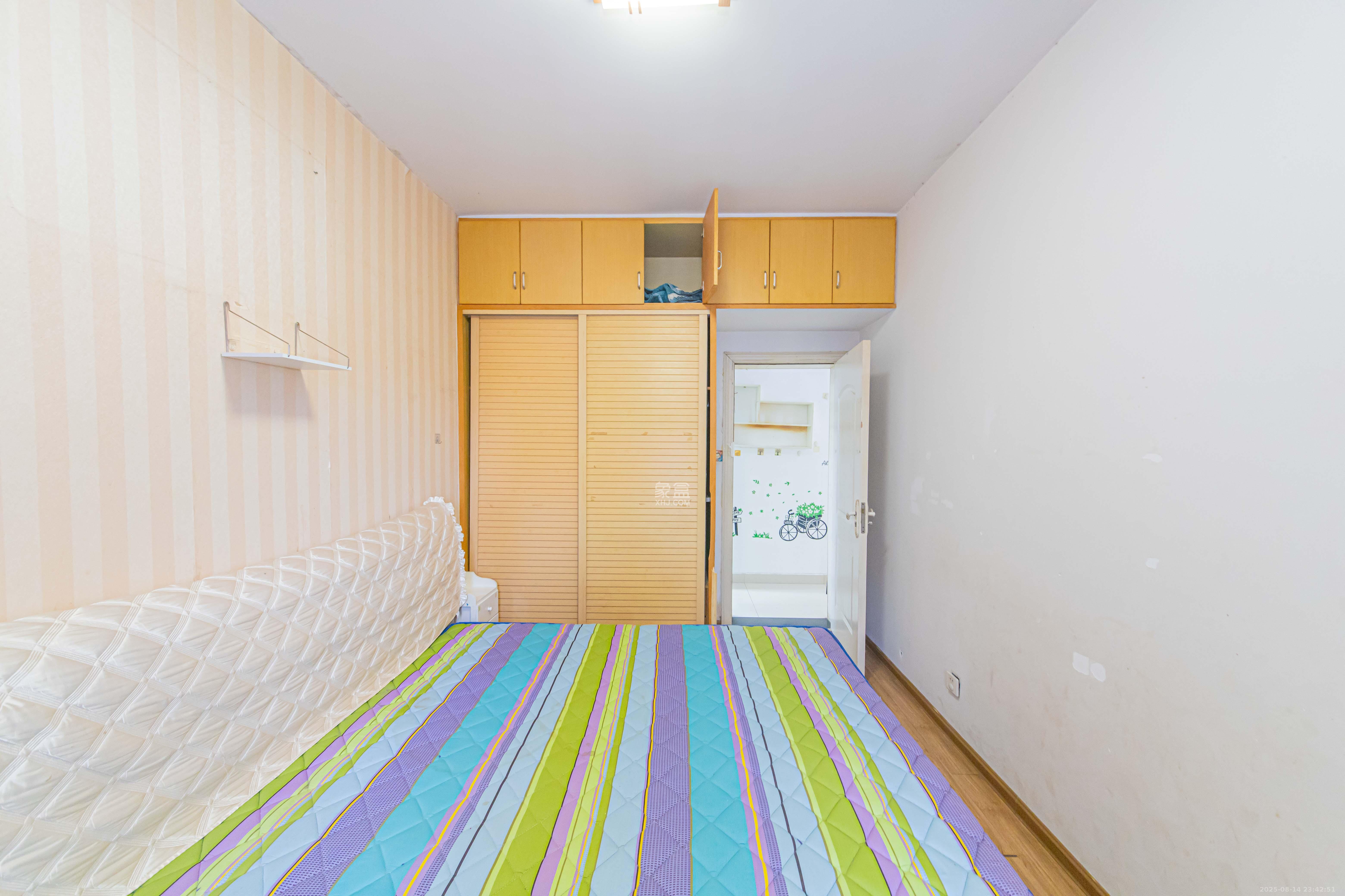 金房奥斯卡  2室2厅1卫    68.0万卧室