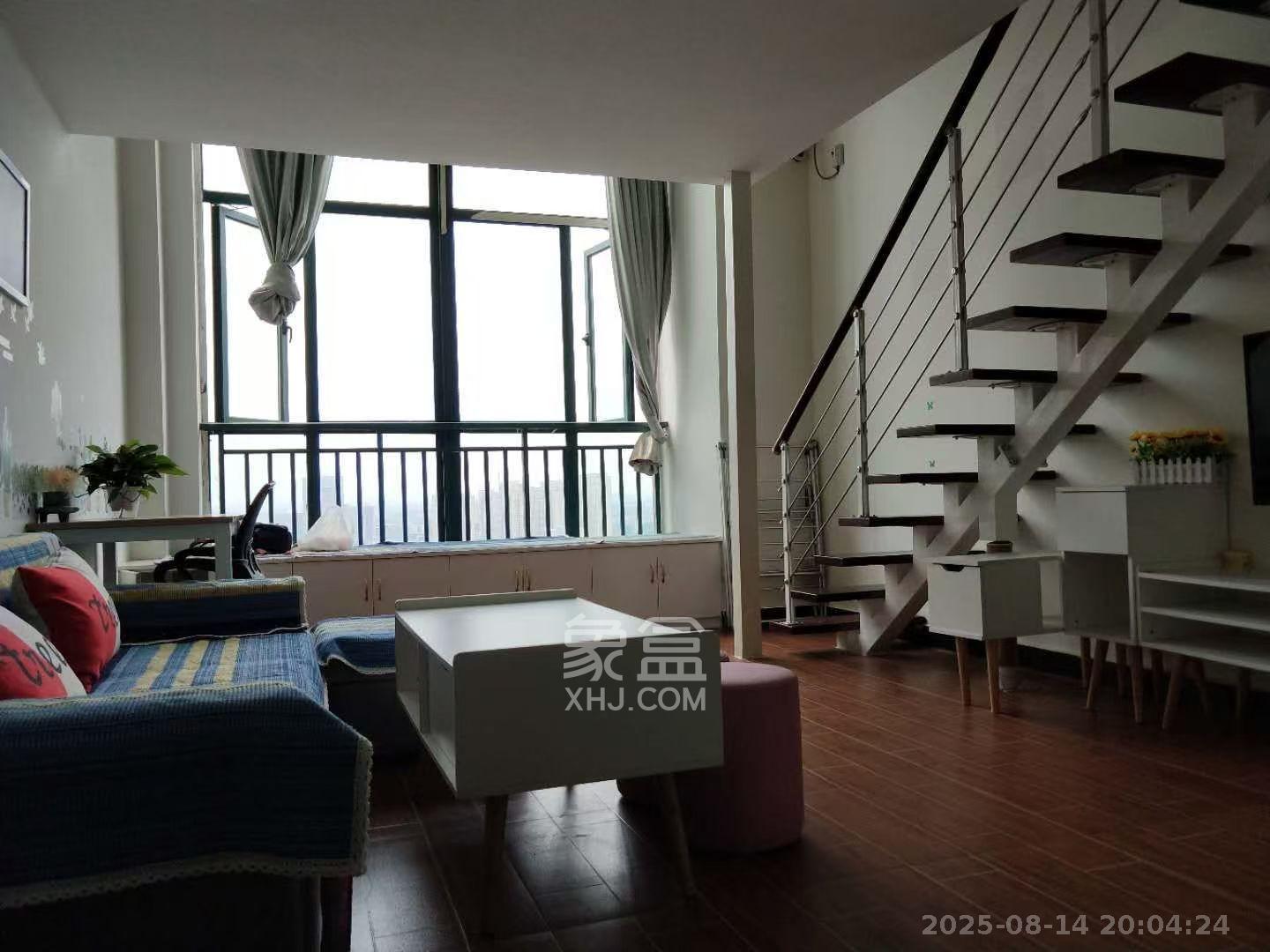 洋湖时代  1室1厅1卫    1600.0元/月 洋湖时代  1室1厅1卫    1600.0元/月