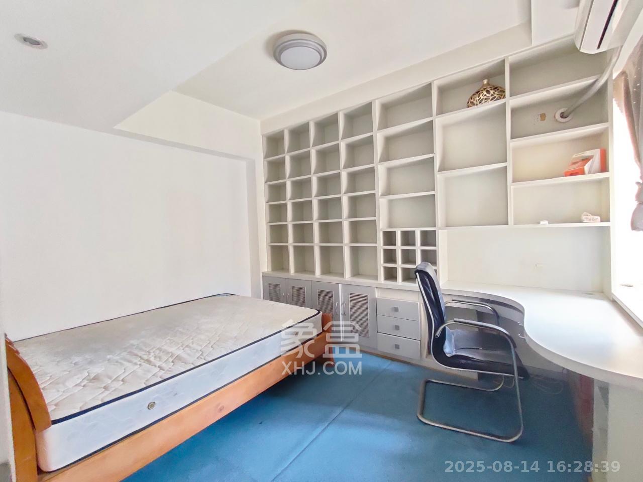 中房F联邦  1室2厅2卫    2200.0元/月 中房F联邦  1室2厅2卫    2200.0元/月室内图