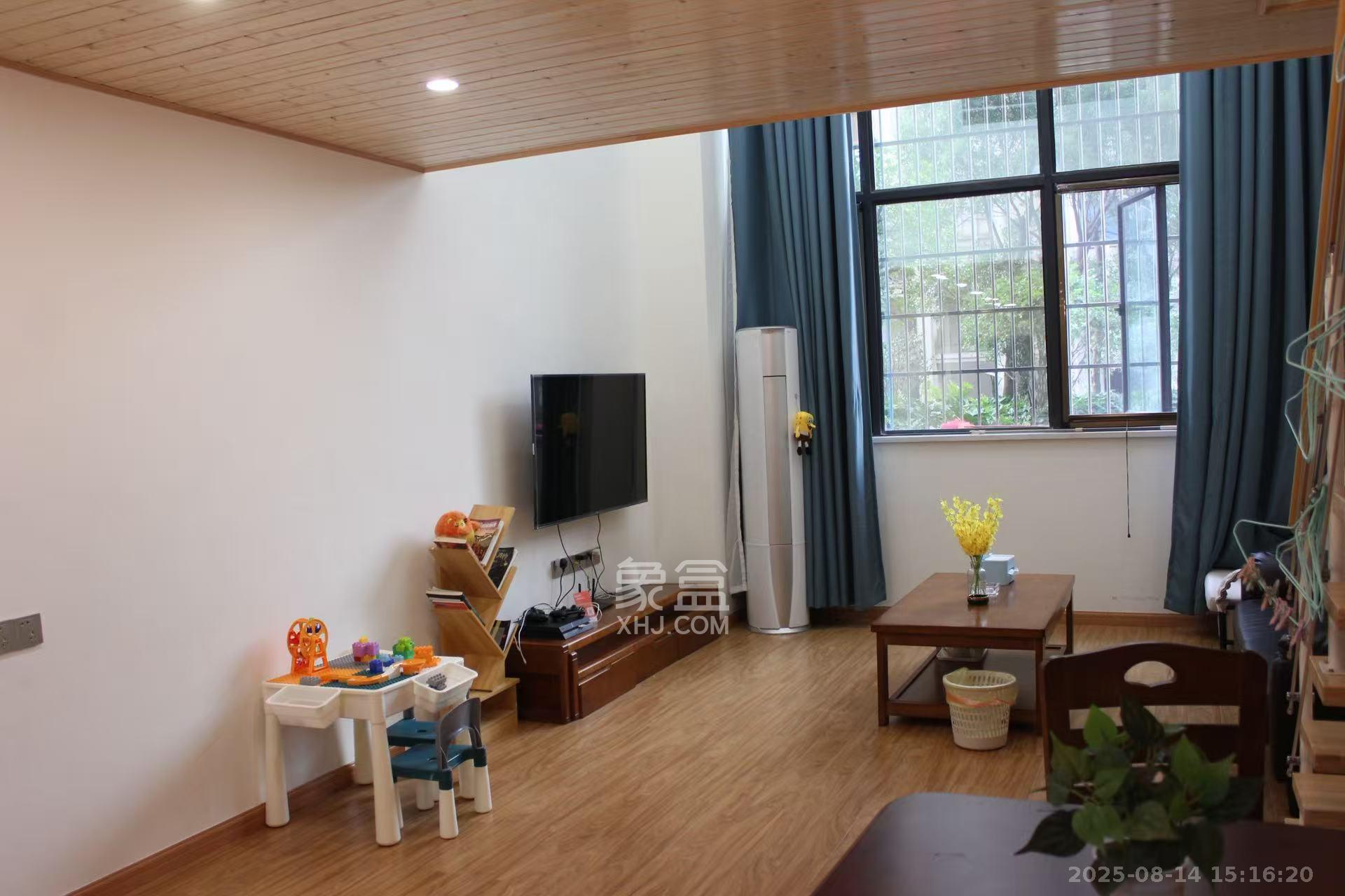 天元涉外景园B区  2室1厅1卫    1700.0元/月室内图