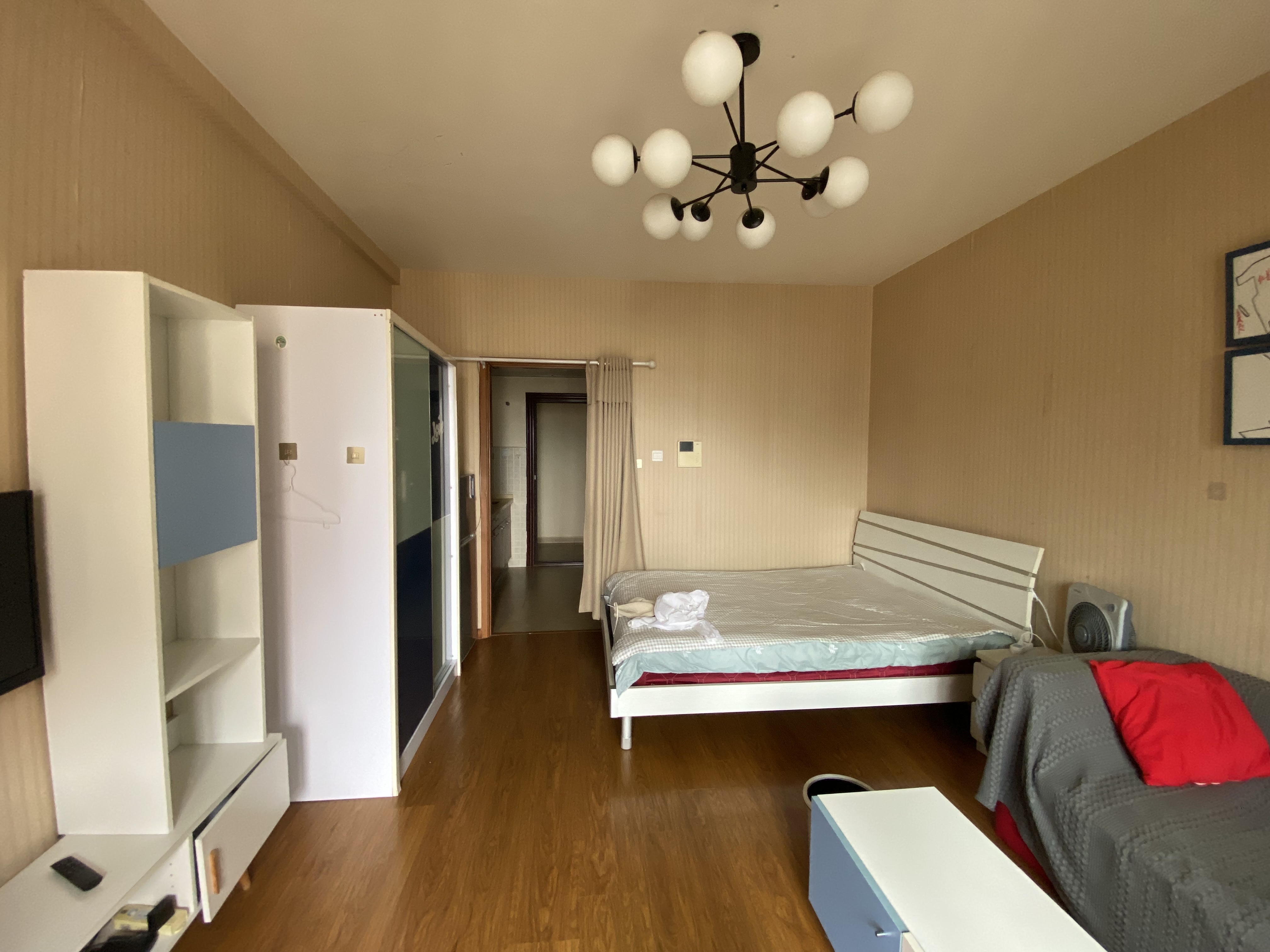 蓝色港湾 1室1厅1卫 1000.0元/月 蓝色港湾 1室1厅1卫 1000.0元/月室内图