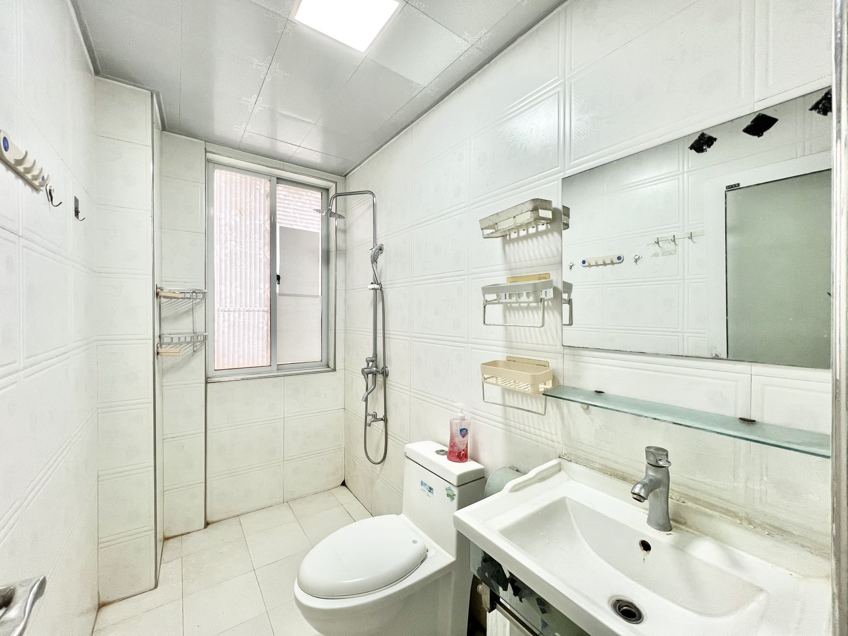 海岛阳光二期 3室2厅1卫 2300.0元/月 海岛阳光二期 3室2厅1卫 2300.0元/月室内图