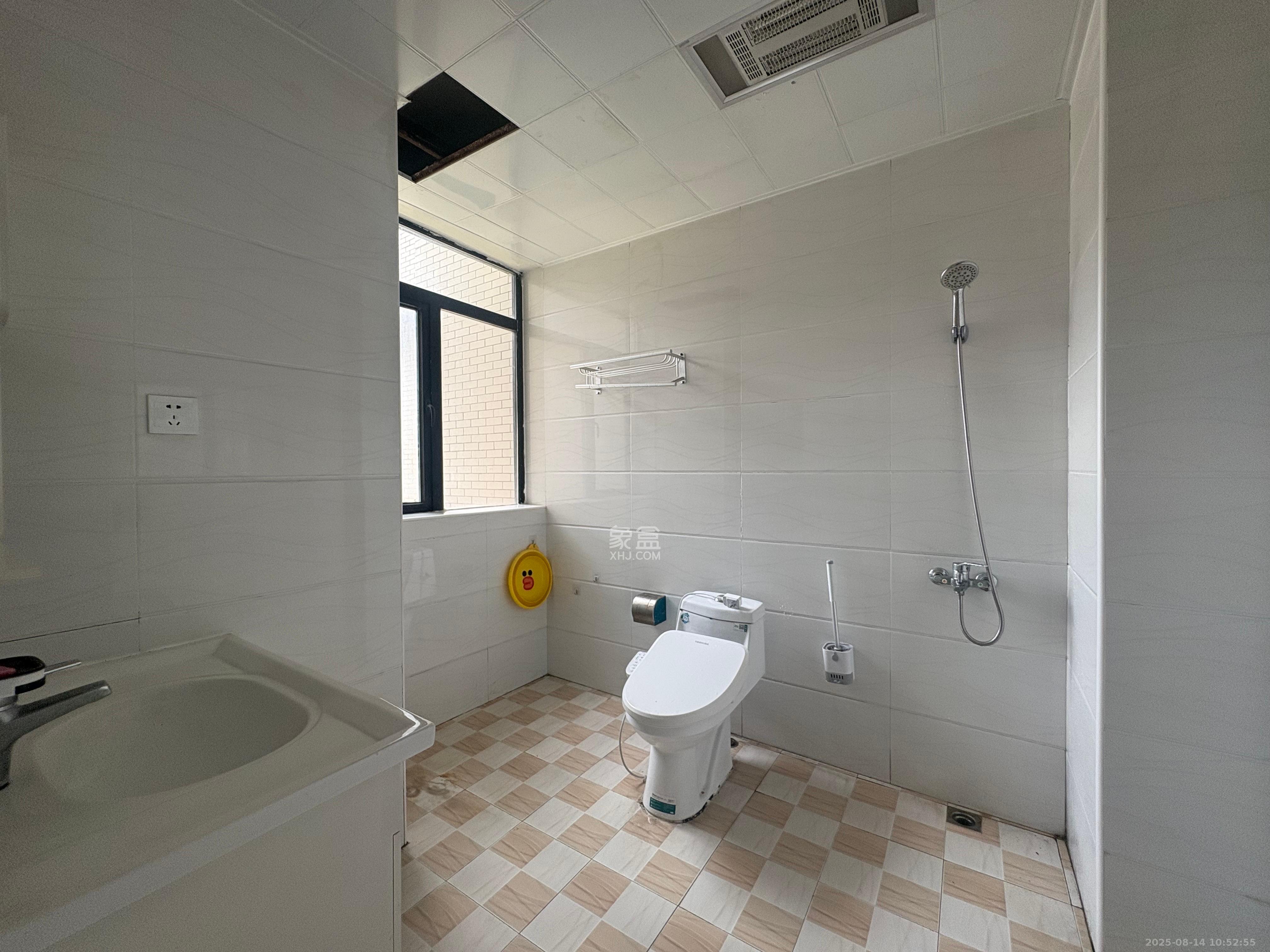 96301部队小区 1室2厅2卫 2480.0元/月 96301部队小区 1室2厅2卫 2480.0元/月室内图