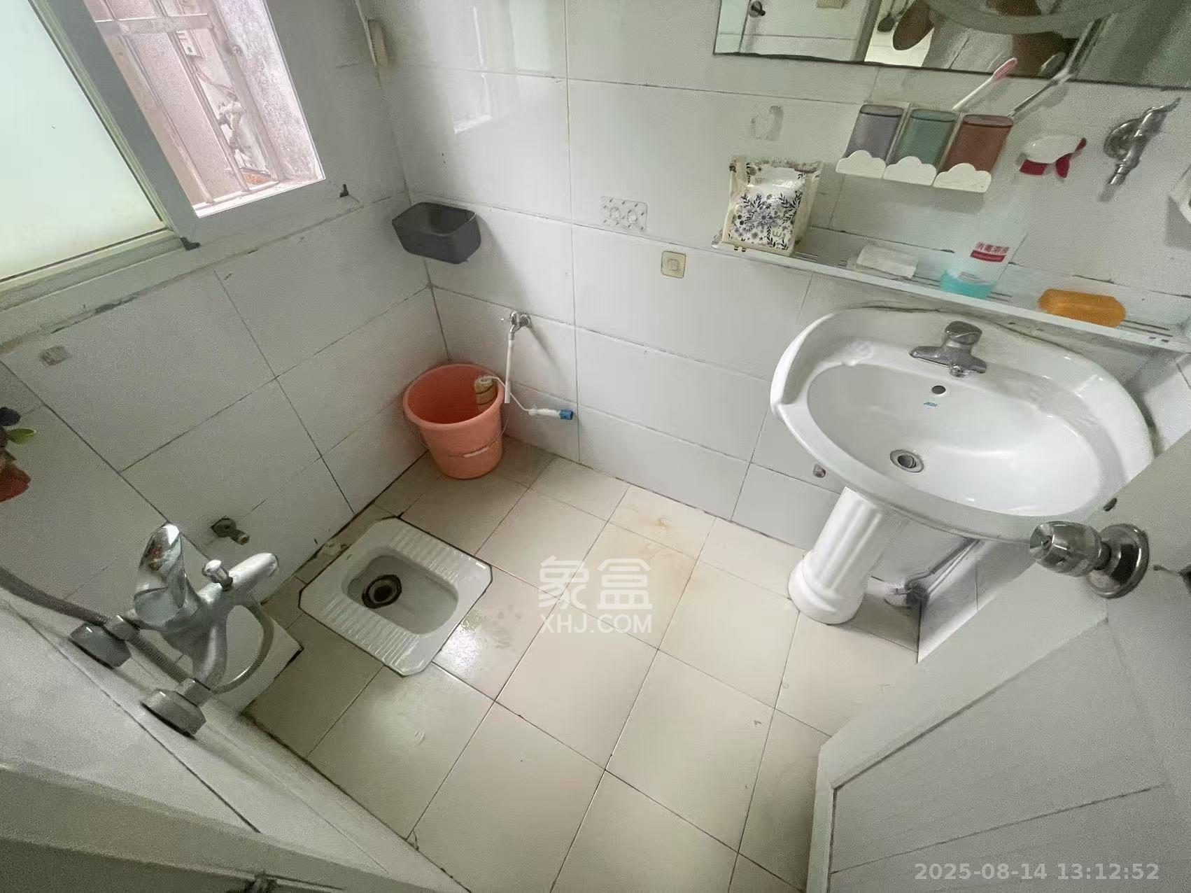 通泰街龙王宫  3室2厅1卫    2200.0元/月室内图